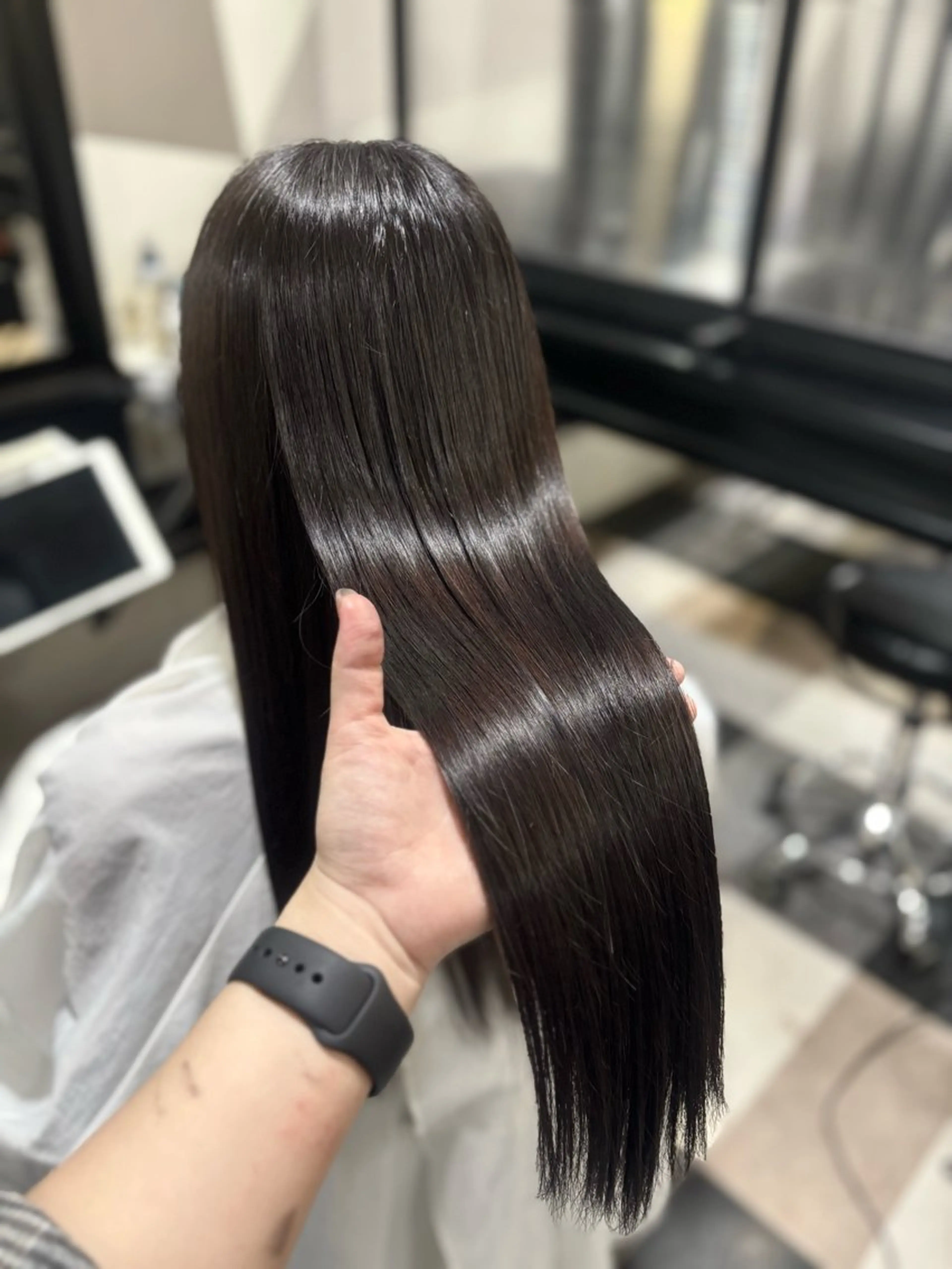 ロング 疋田 玲央のヘアスタイル