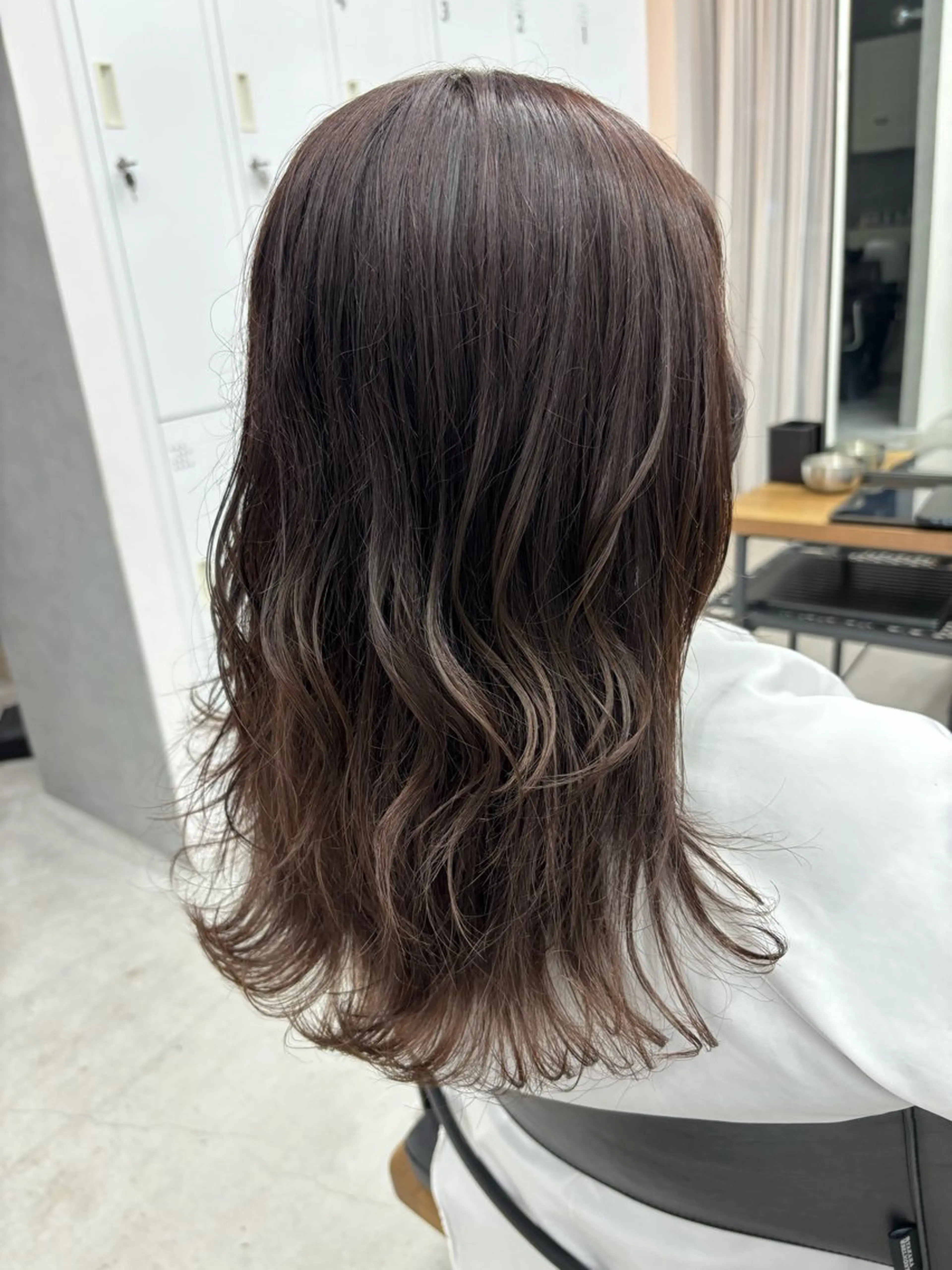 セミロング カラー Telasu 🐈ゆうかのヘアスタイル