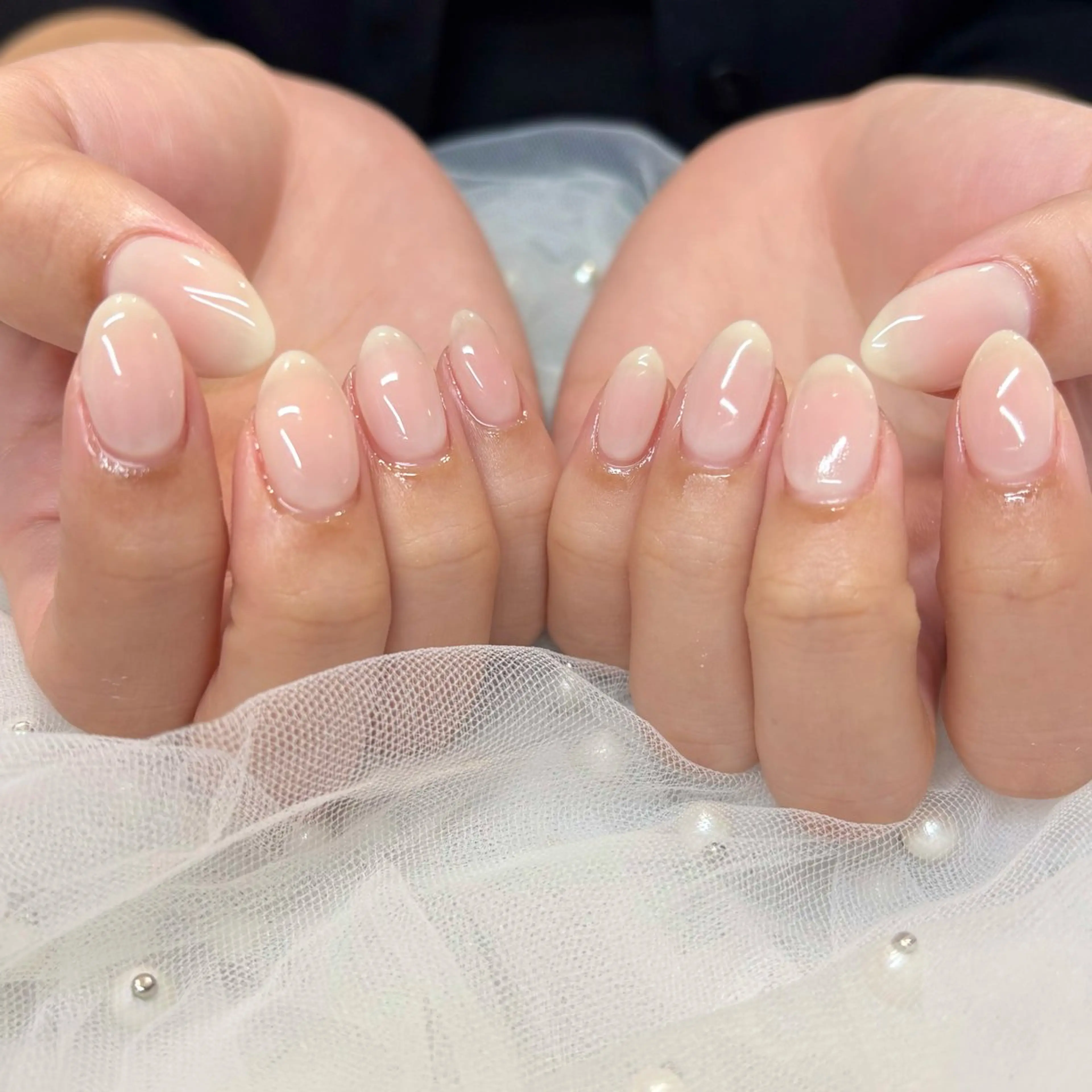 ネイル チークネイル オフィスネイル ハンドネイル 荒巻 めいのネイルデザイン