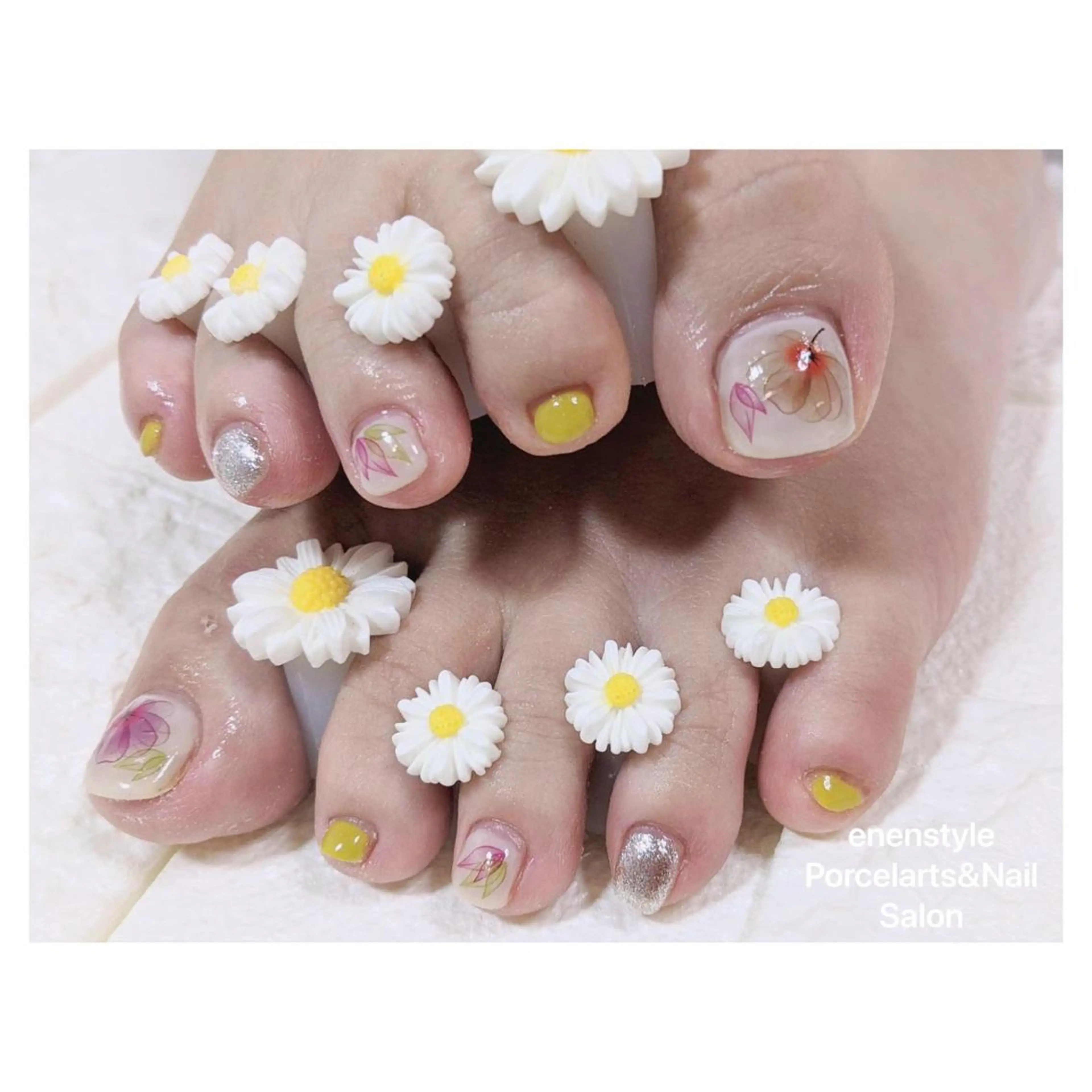 ショート ネイル ハンドネイル フットネイル 👑enen style👑のネイルデザイン