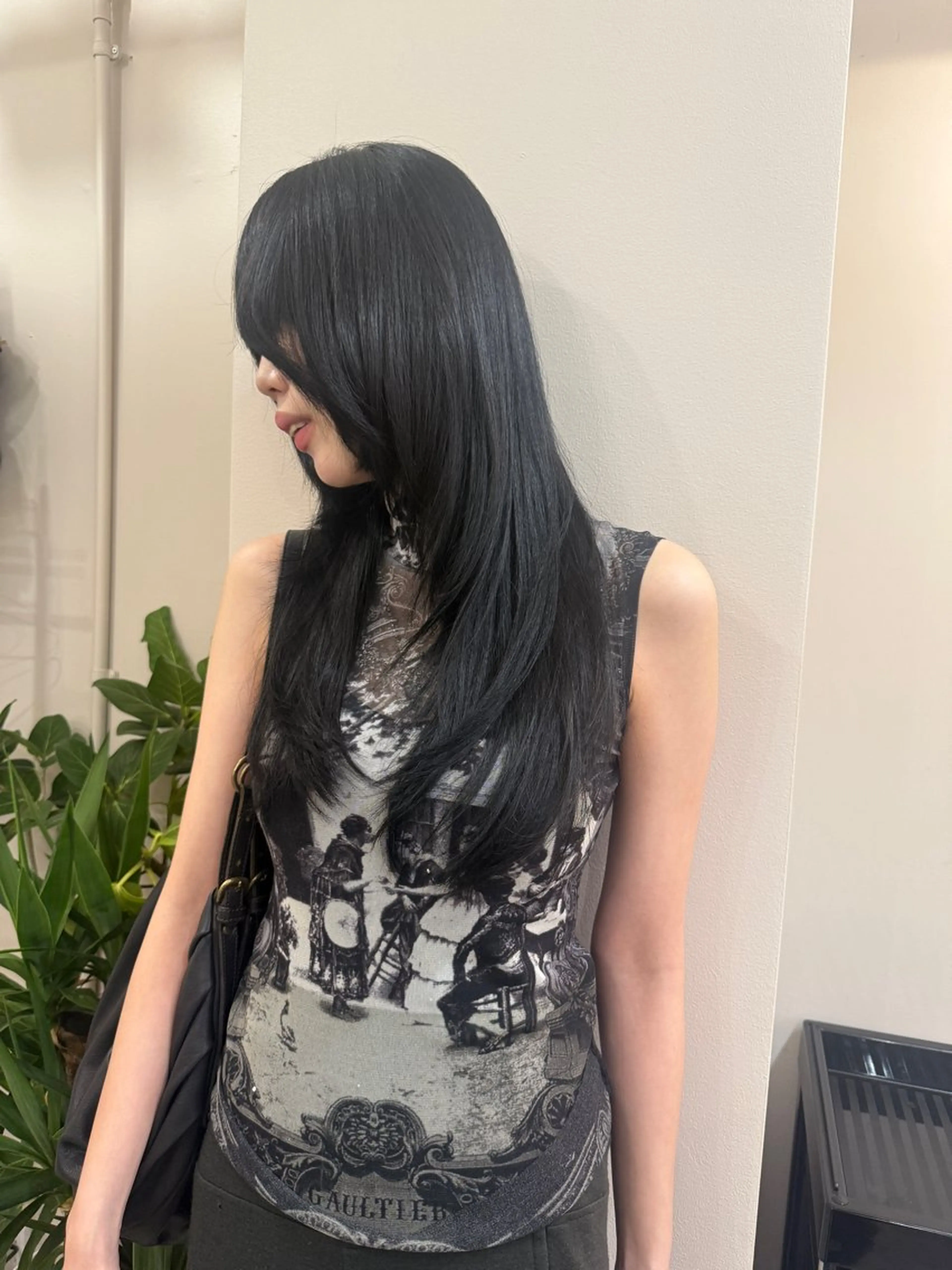 ロング レイヤーカット 韓国・透明感カラー ／堀江／みずき🐩のヘアスタイル