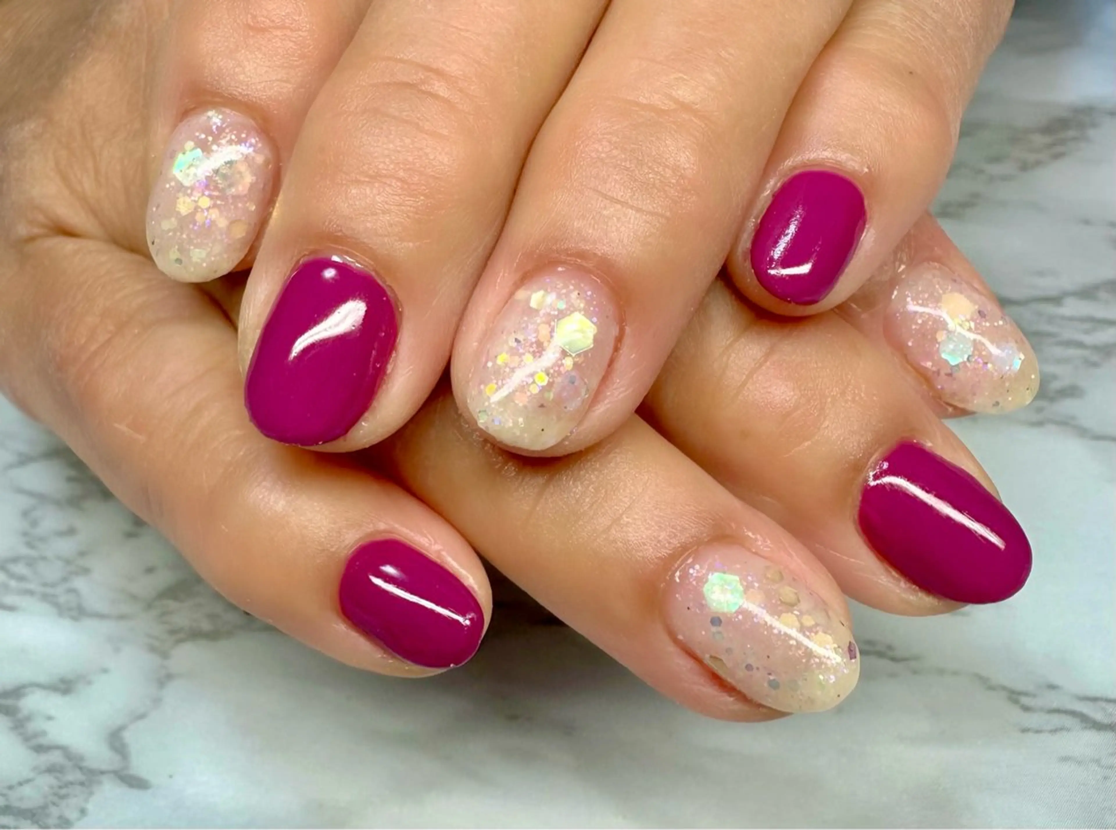 ネイル オーロラネイル ニュアンスネイル ワンカラーネイル M.N_ nailのネイルデザイン