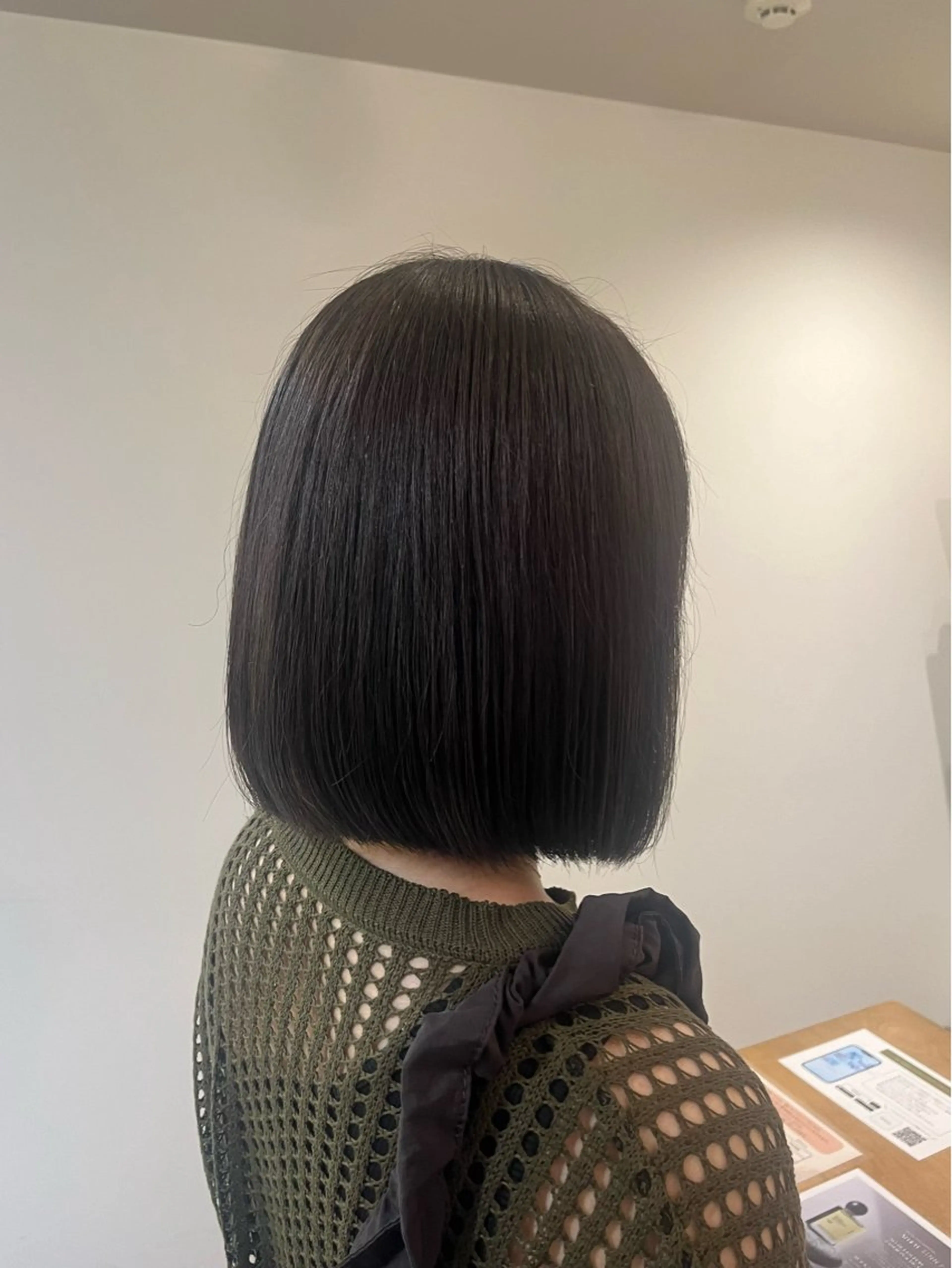 カラー グレージュ 新美 あかねのヘアスタイル