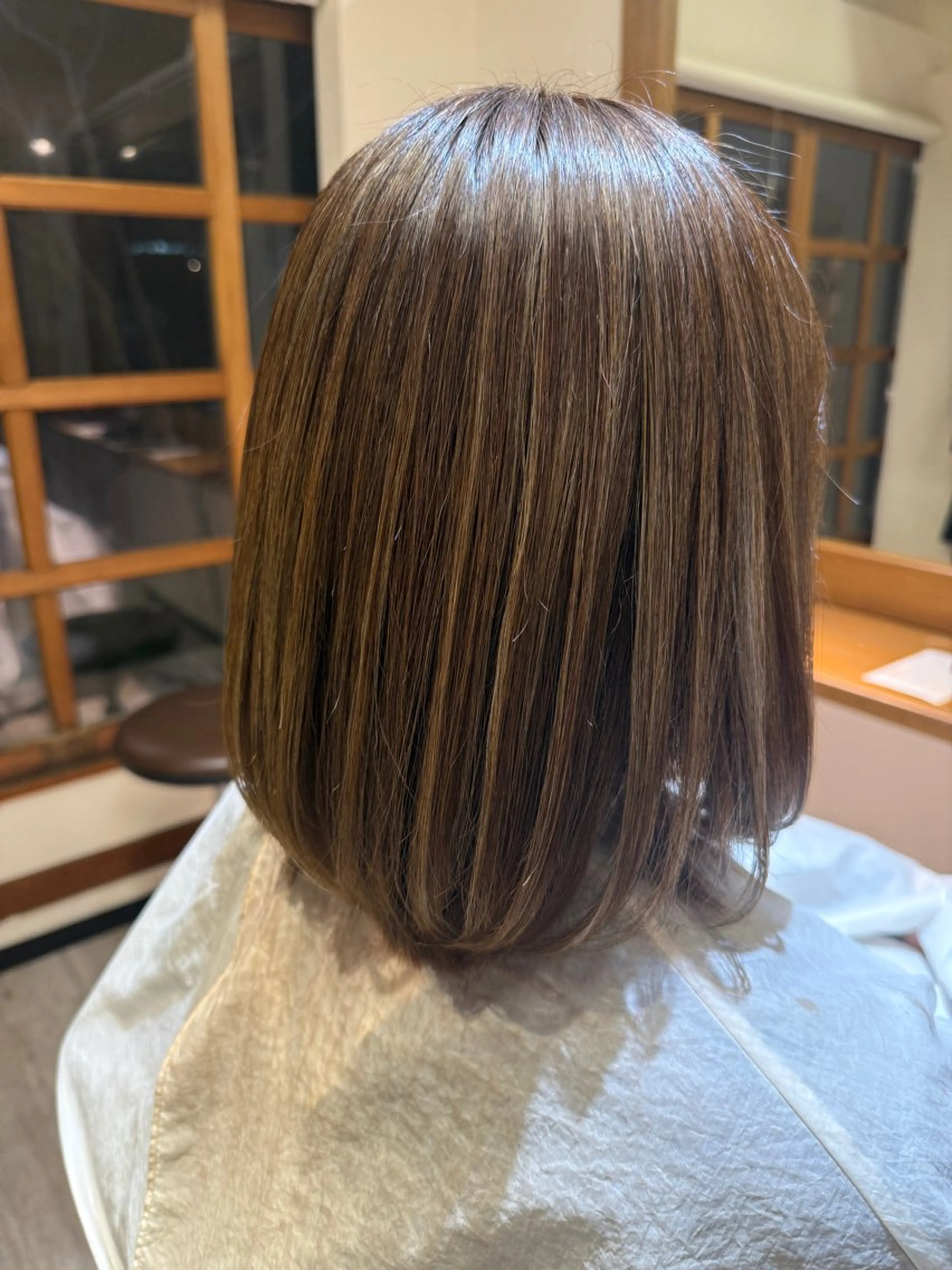 カラー ハイライトカラー 木元 恵実のヘアスタイル