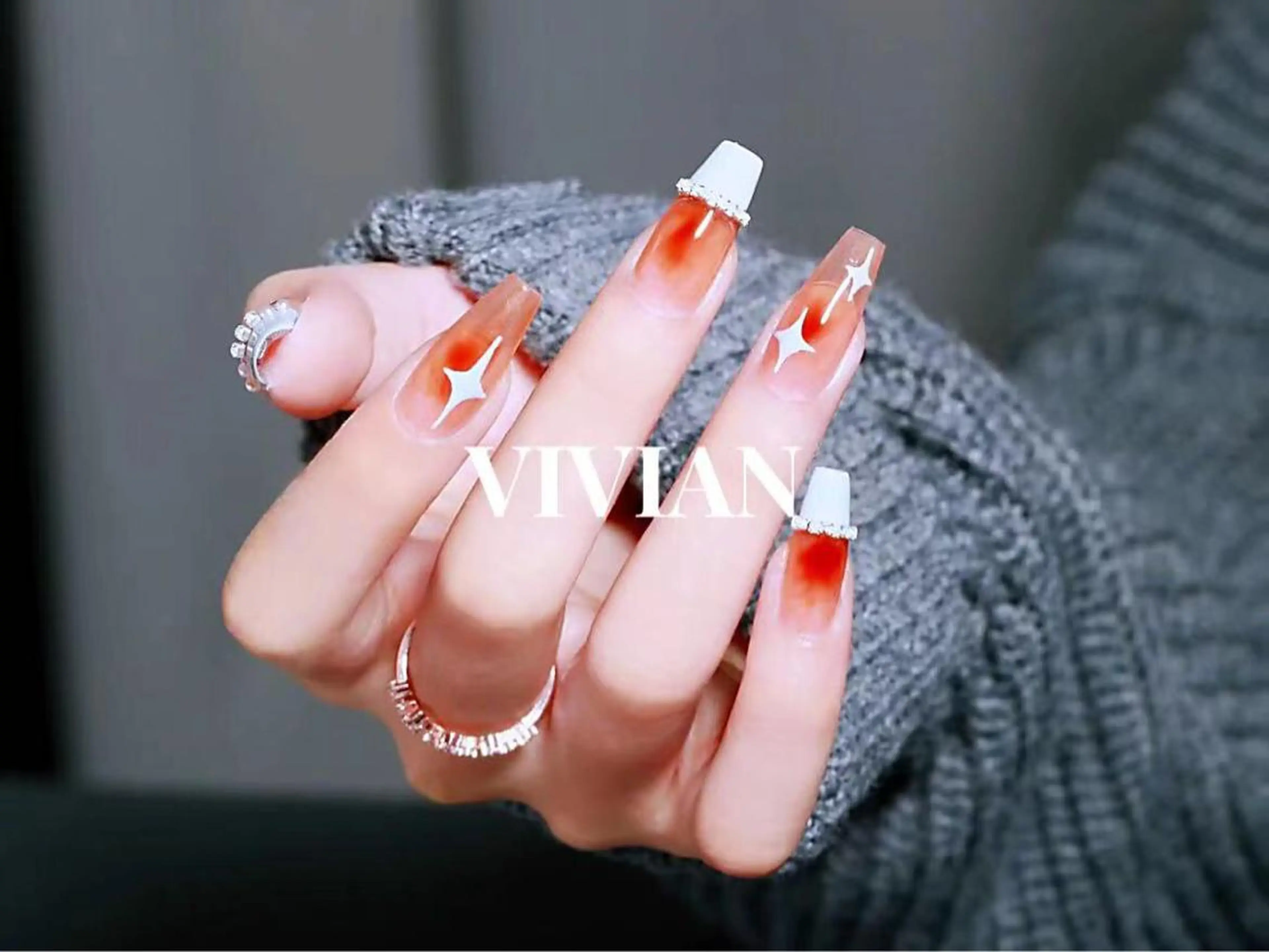 ネイル ハンドネイル VIVIAN リサのネイルデザイン
