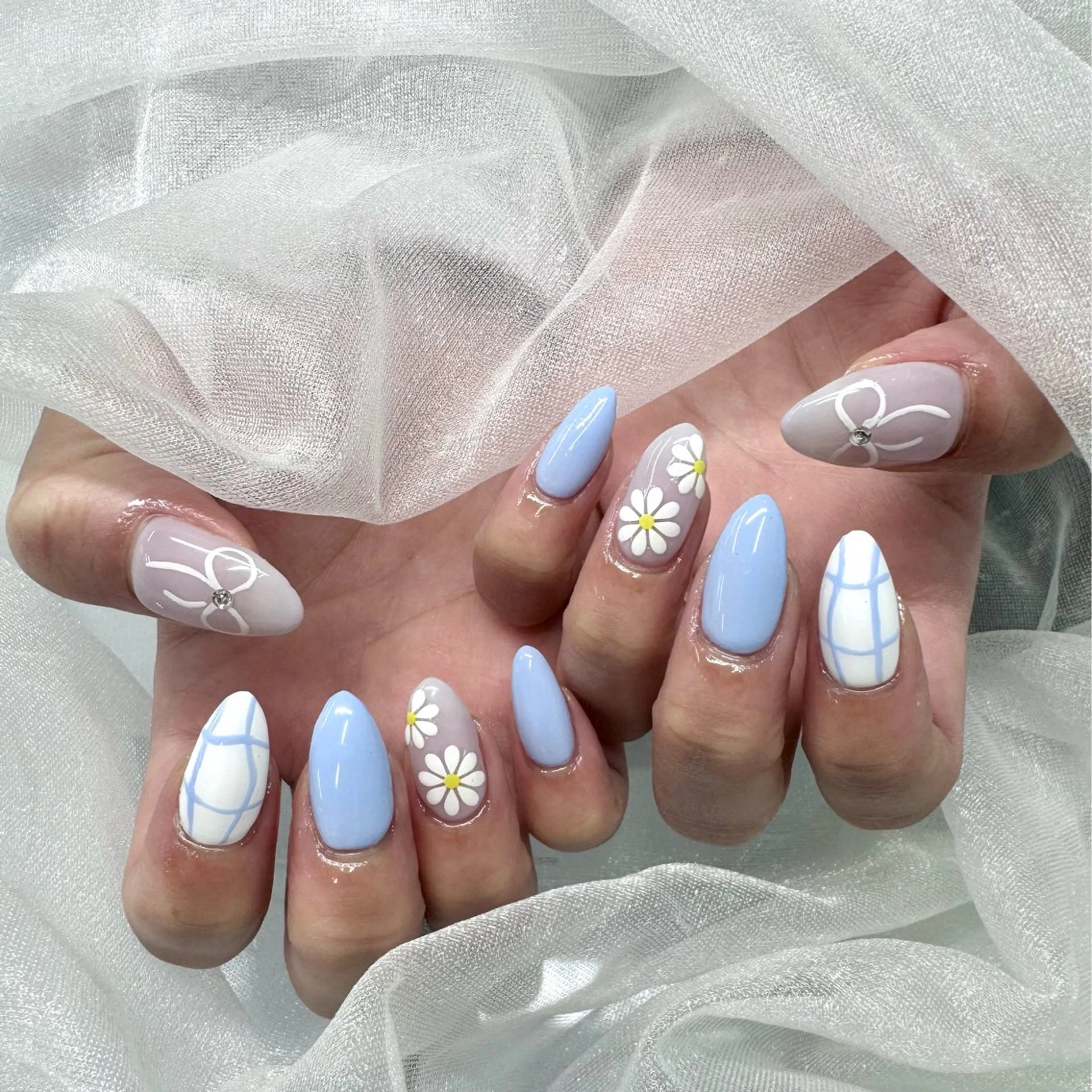 ネイル 山岸 夏菜のネイルデザイン