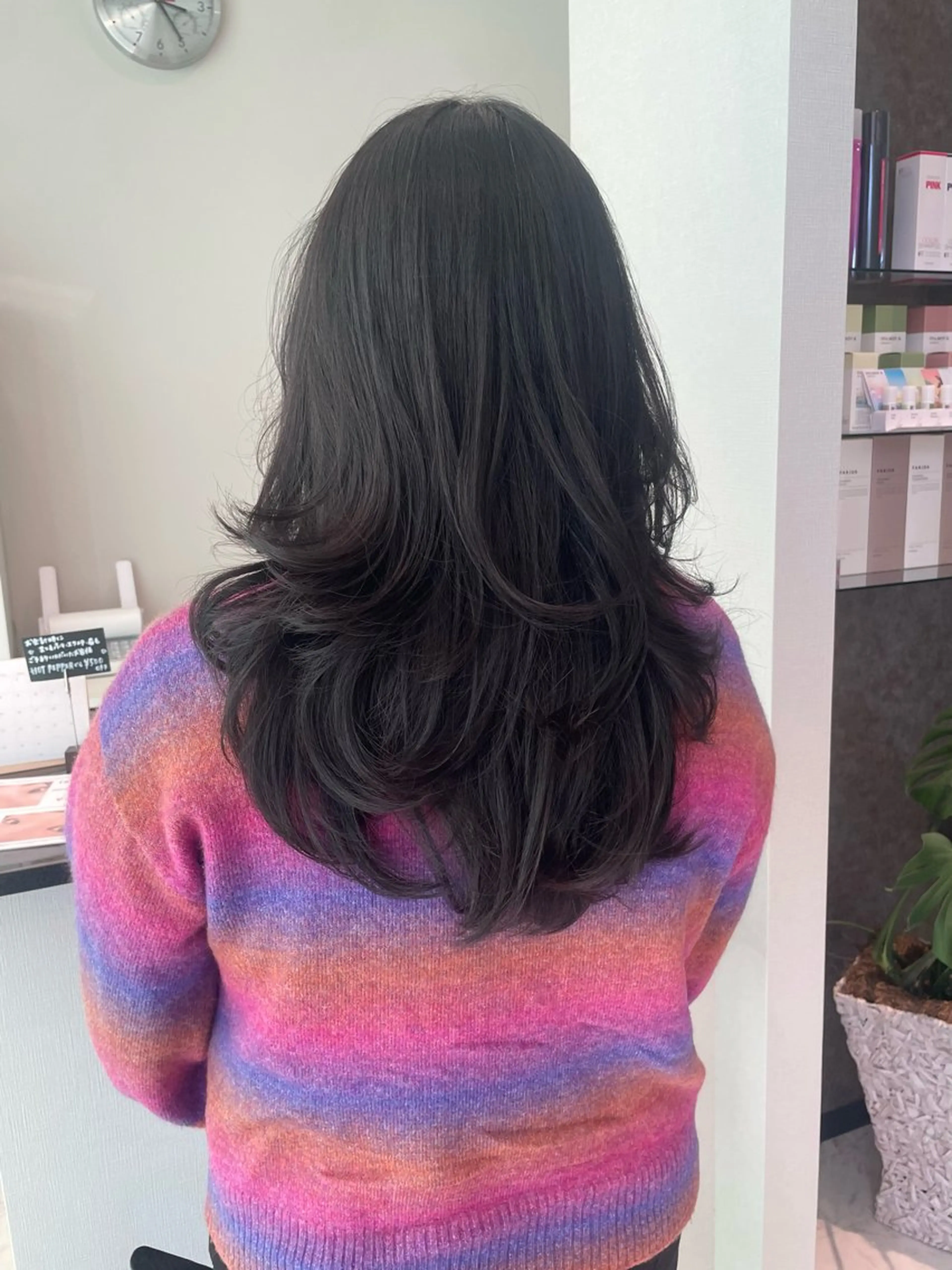 ロング カット トリートメント moe🥣ﾚｲﾔｰ ｶｯﾄ/透明感ｶﾗｰのヘアスタイル