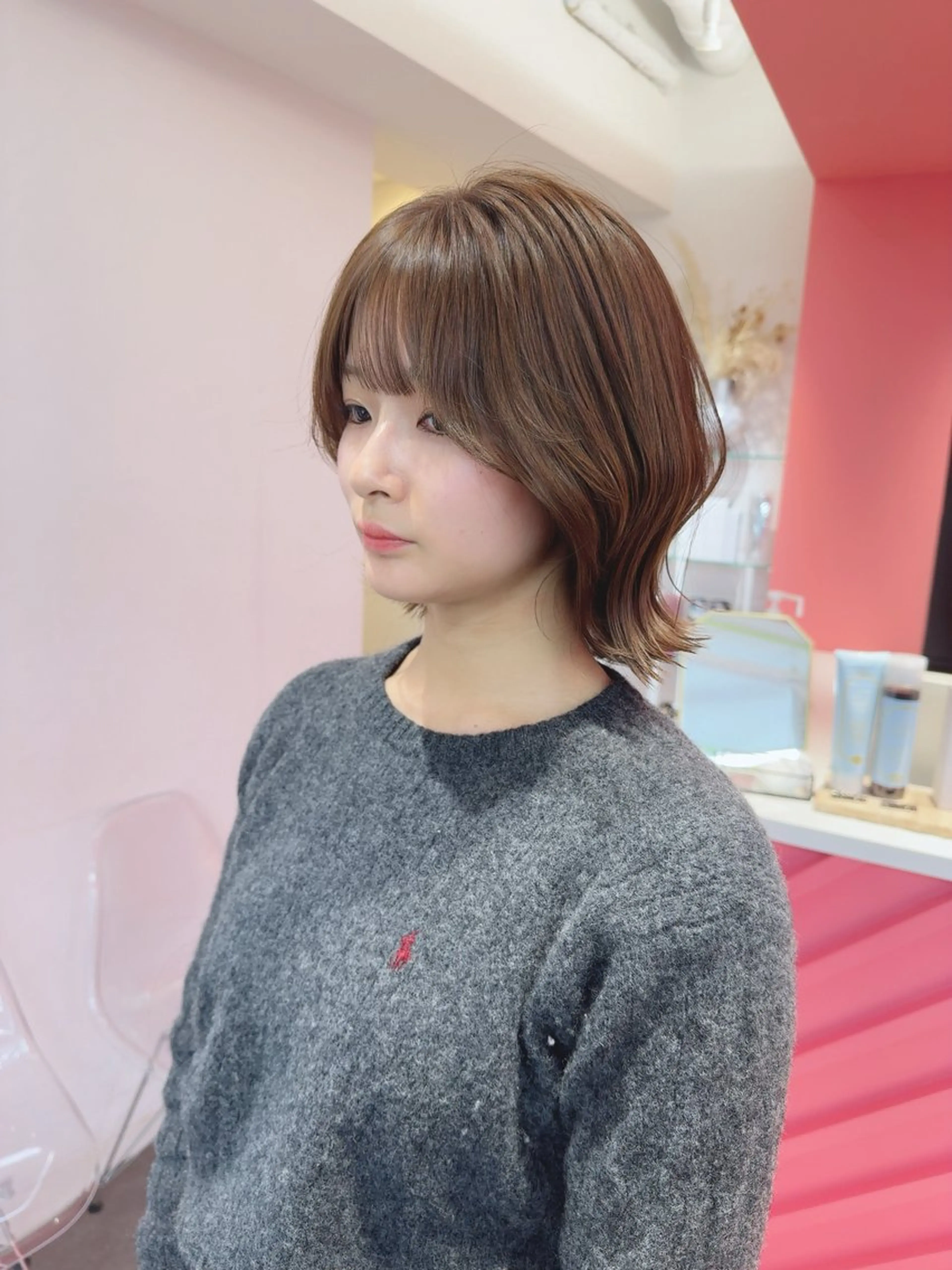 ショート カラー カット ヘアカラー トリートメント 莉乃/縮毛矯正/髪質 改善/艶カラーのヘアスタイル