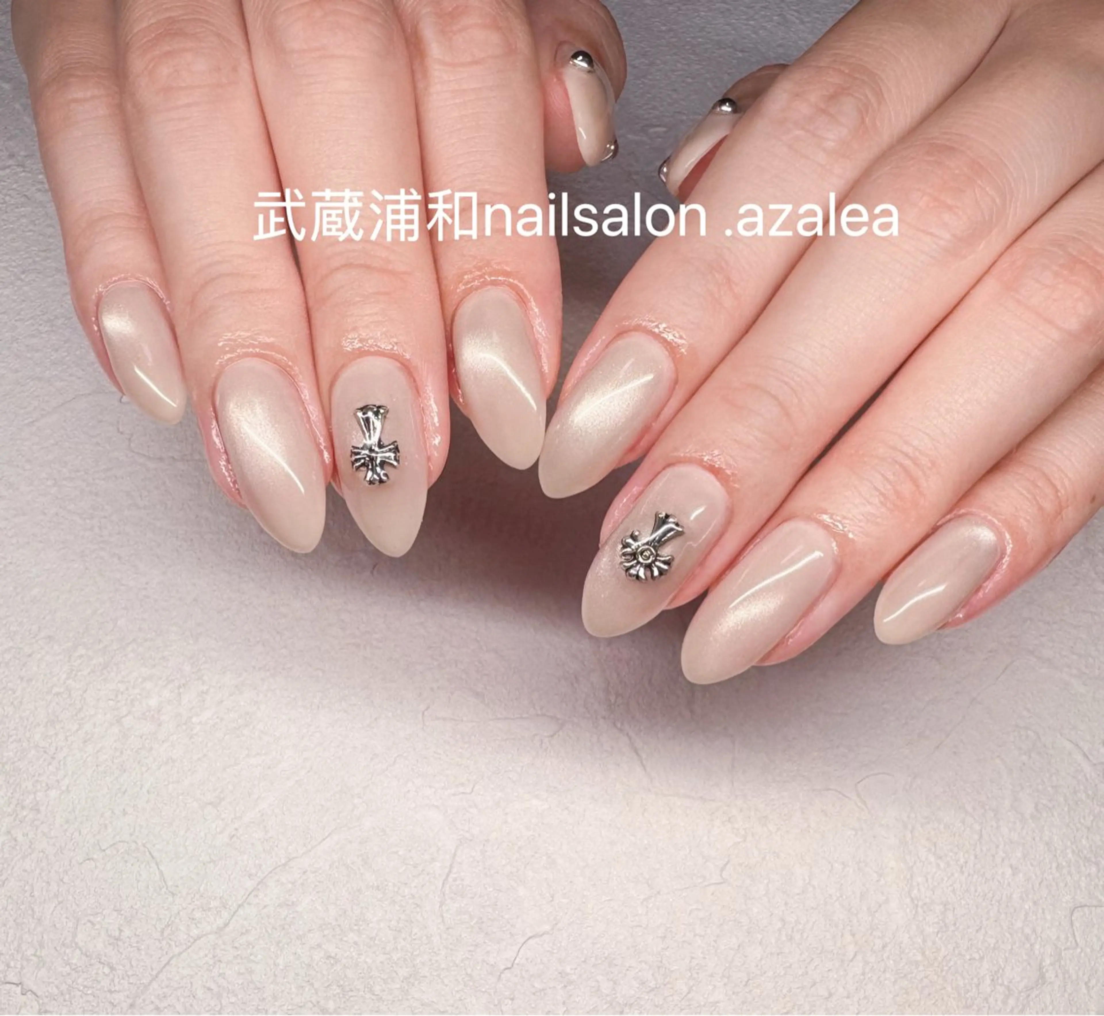 ネイル ハンドネイル R inのネイルデザイン