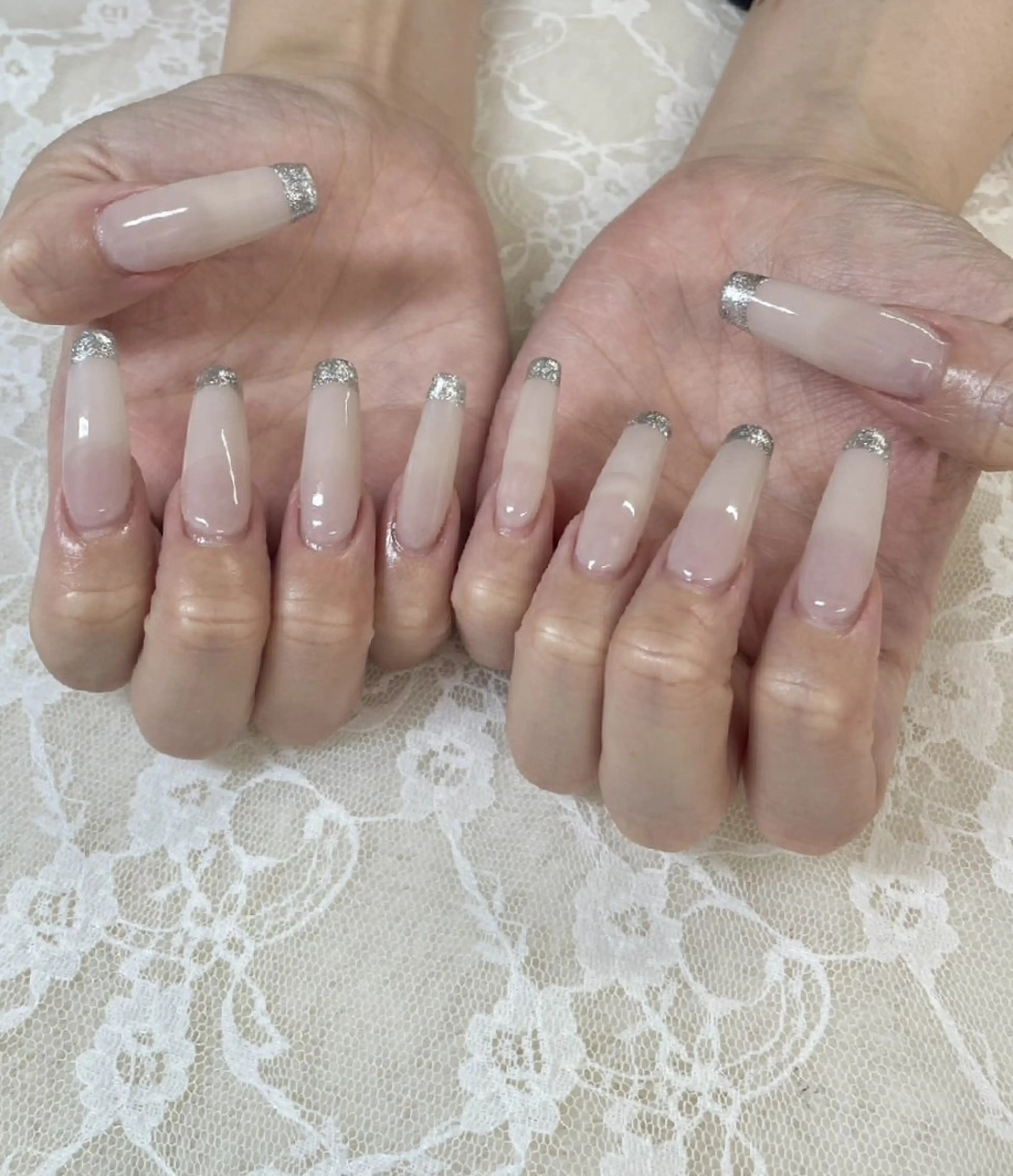 ネイル フレンチネイル ロングネイル スーパーロングネイル ハンドネイル ハンドケア 心斎橋Salon Epokkuのネイルデザイン