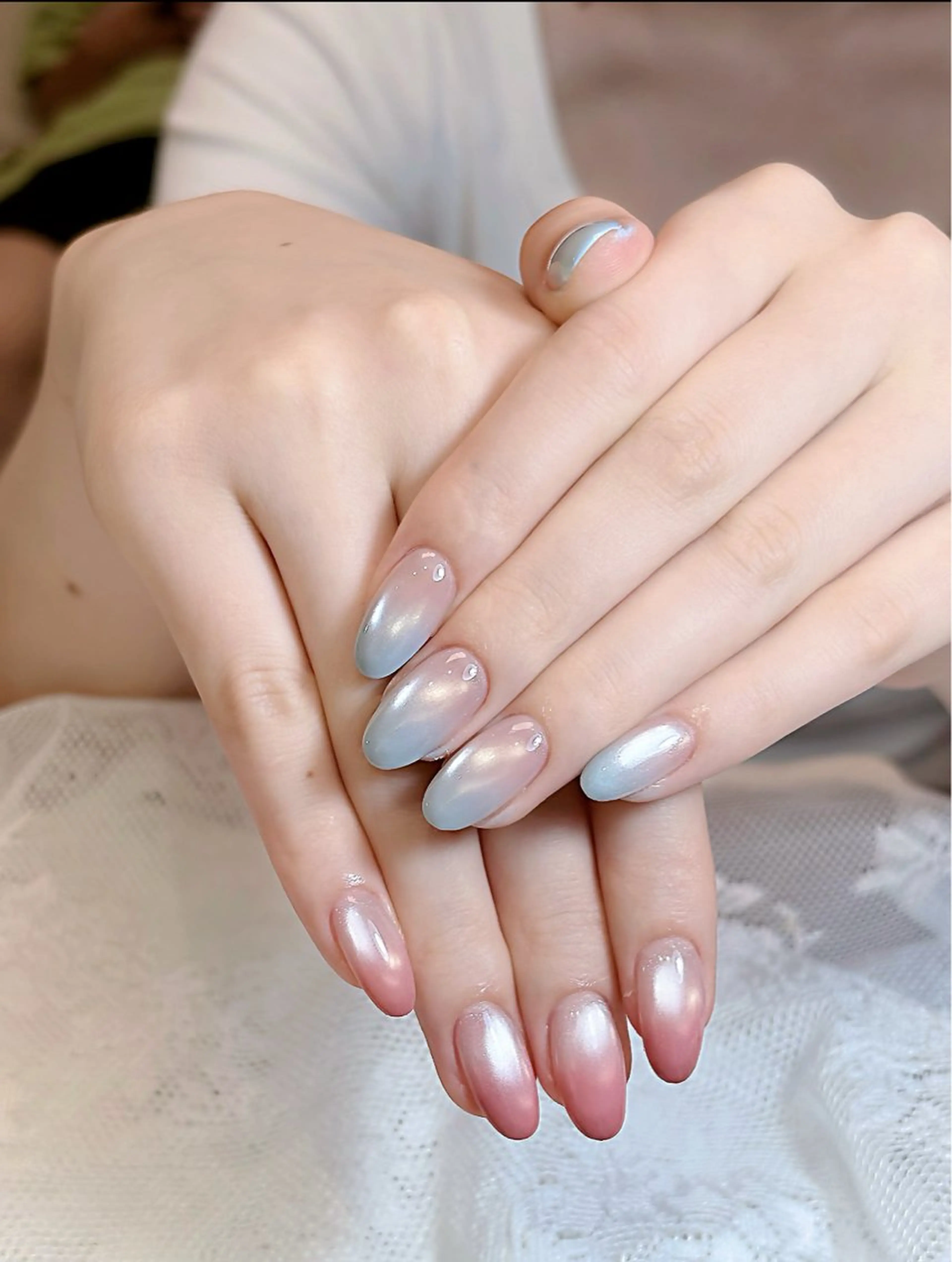 ★【初回ソフトジェルオフ無料 】Wグラデーション カラー×マグネット or オーロラの写真