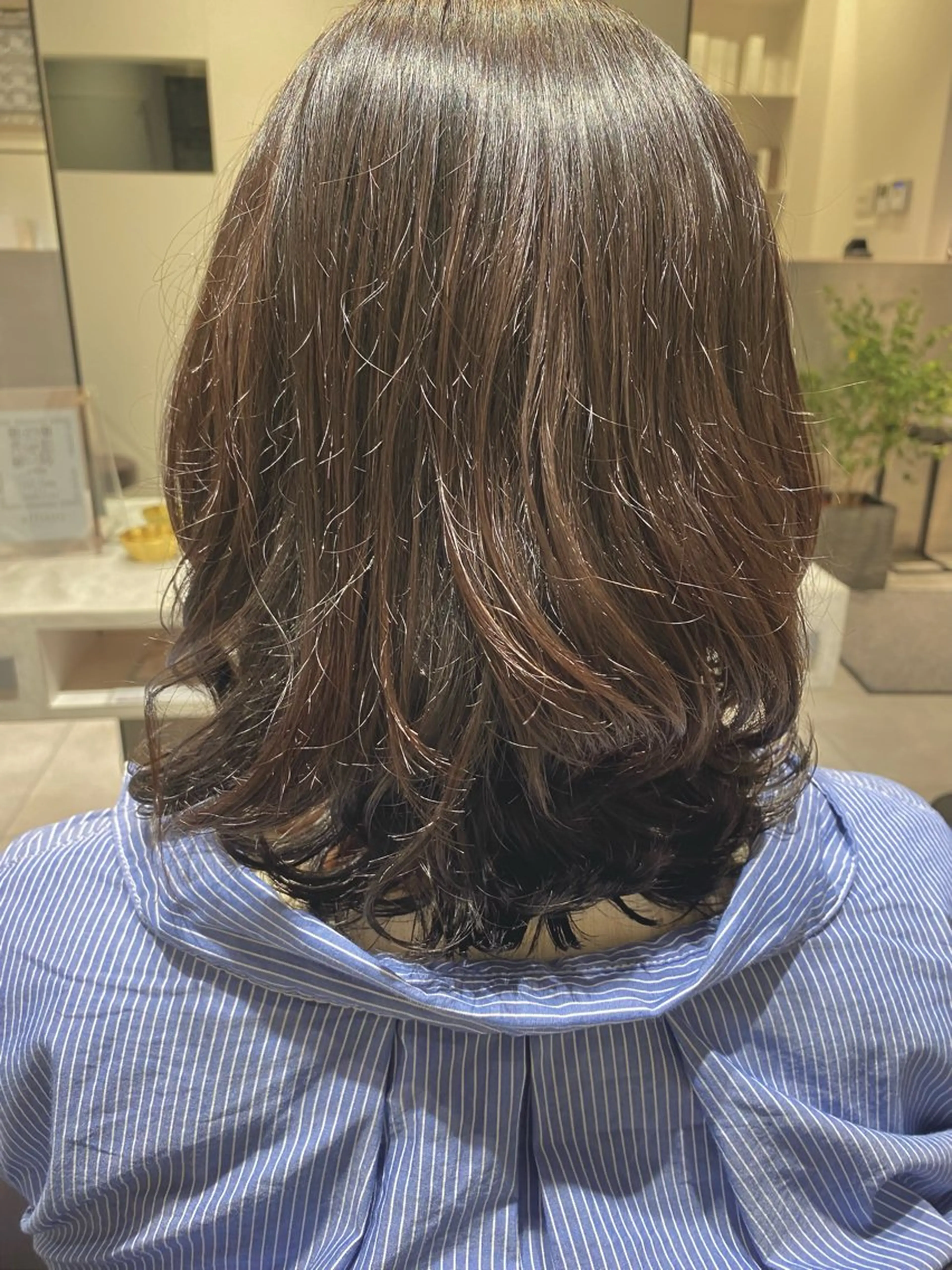 ミディアム ミディアムパーマ くせ毛 馬場 紅亜のヘアスタイル