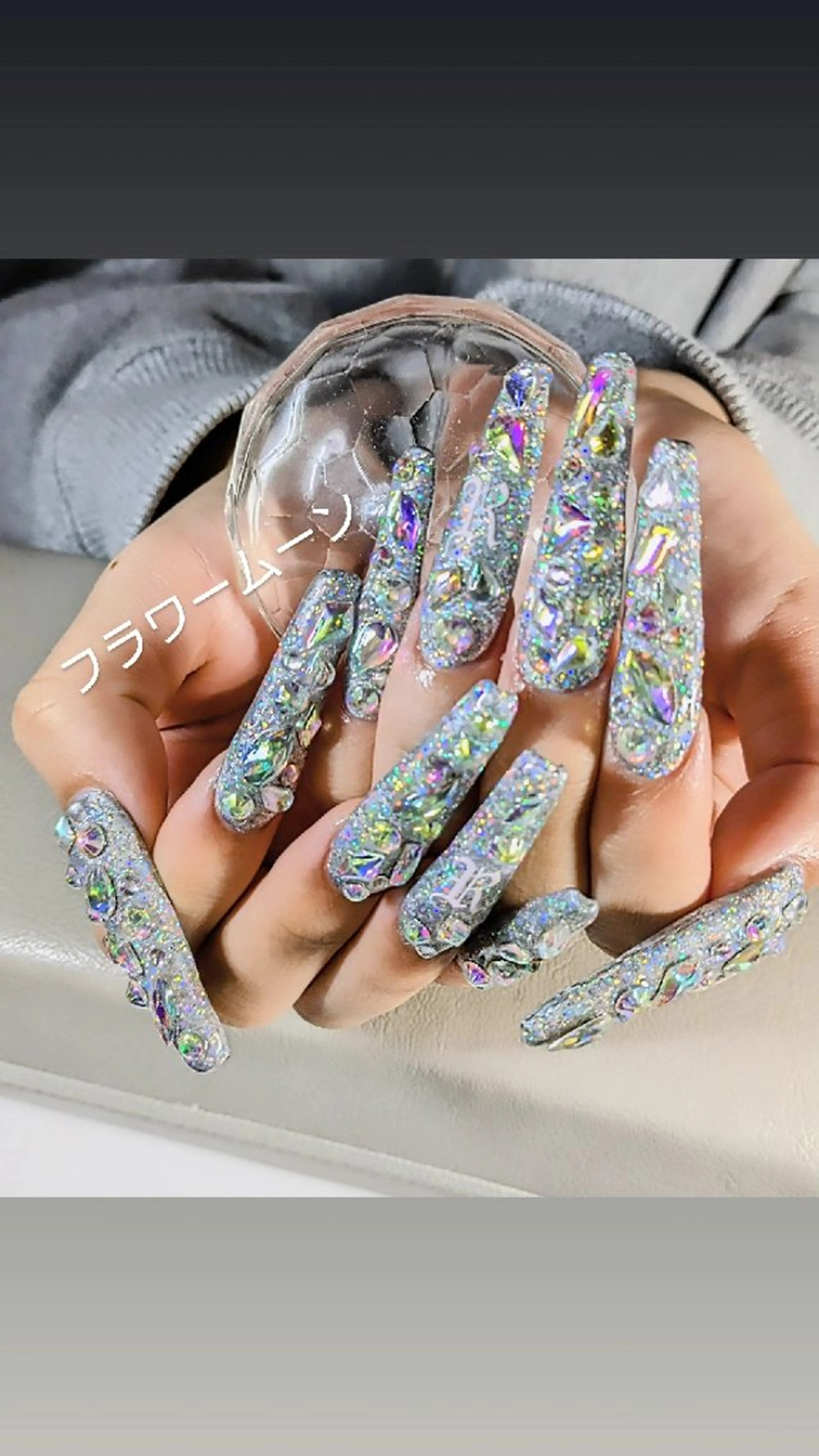 ネイル ハンドネイル ハンドケア フラワー ムーンのネイルデザイン