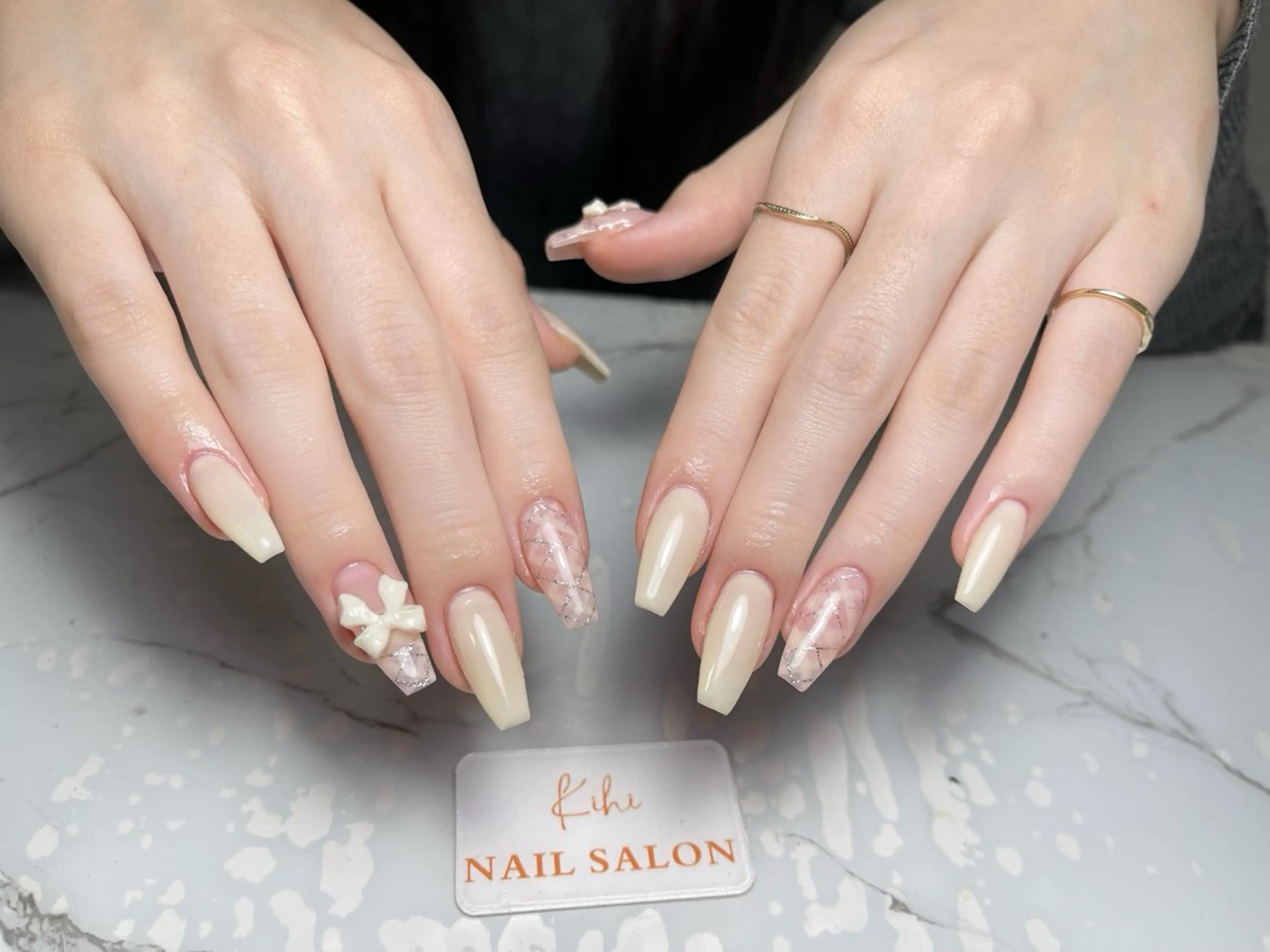 ネイル アートネイル フレンチネイル ジェルネイル グラデーション 韓国ネイル ハンドネイル 💕鈴木ユリ パラジェル/オフ無料のネイルデザイン