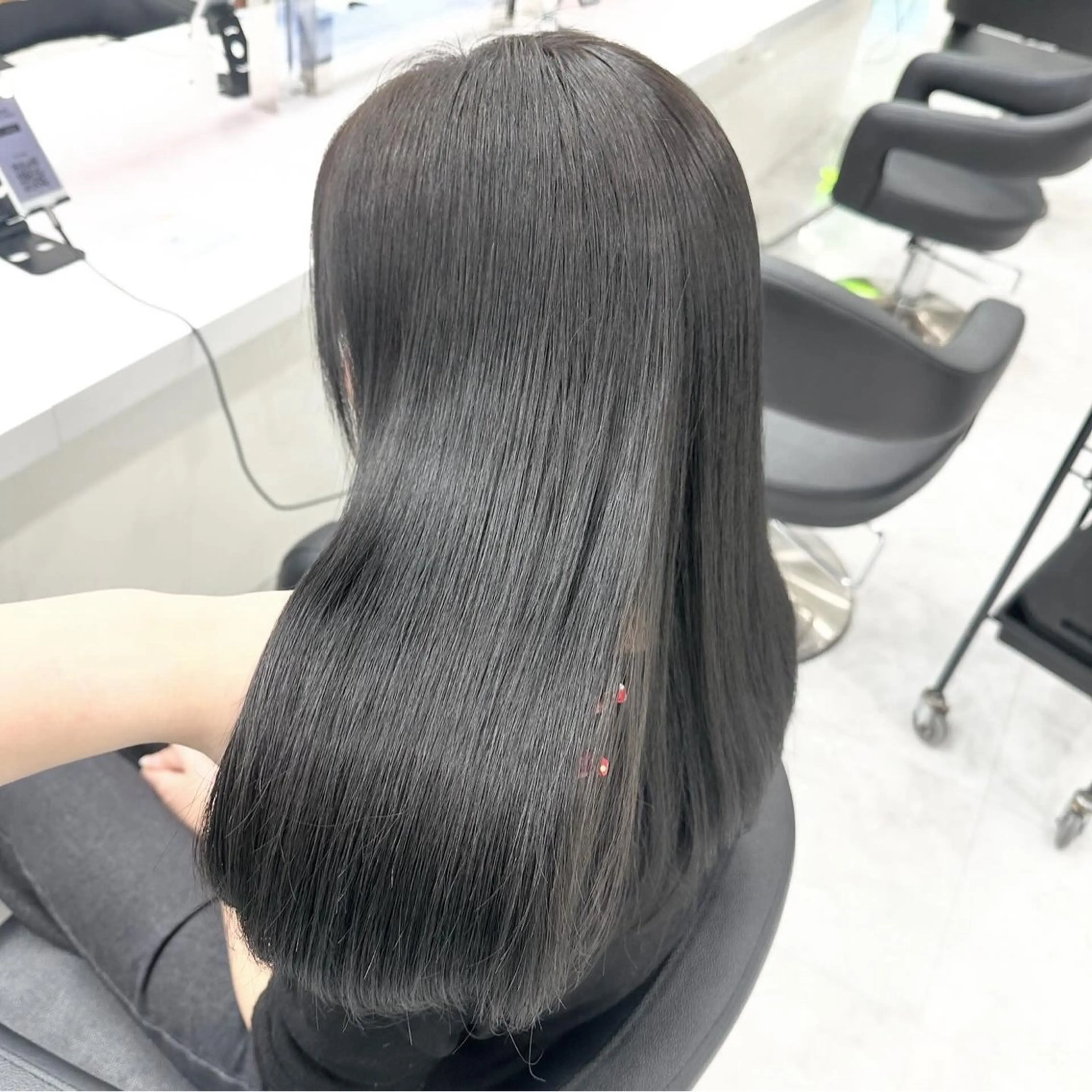 セミロング カット 縮毛矯正 トリートメント 🌼リナ🌼赤み消し オリーブ/ブラウンのヘアスタイル