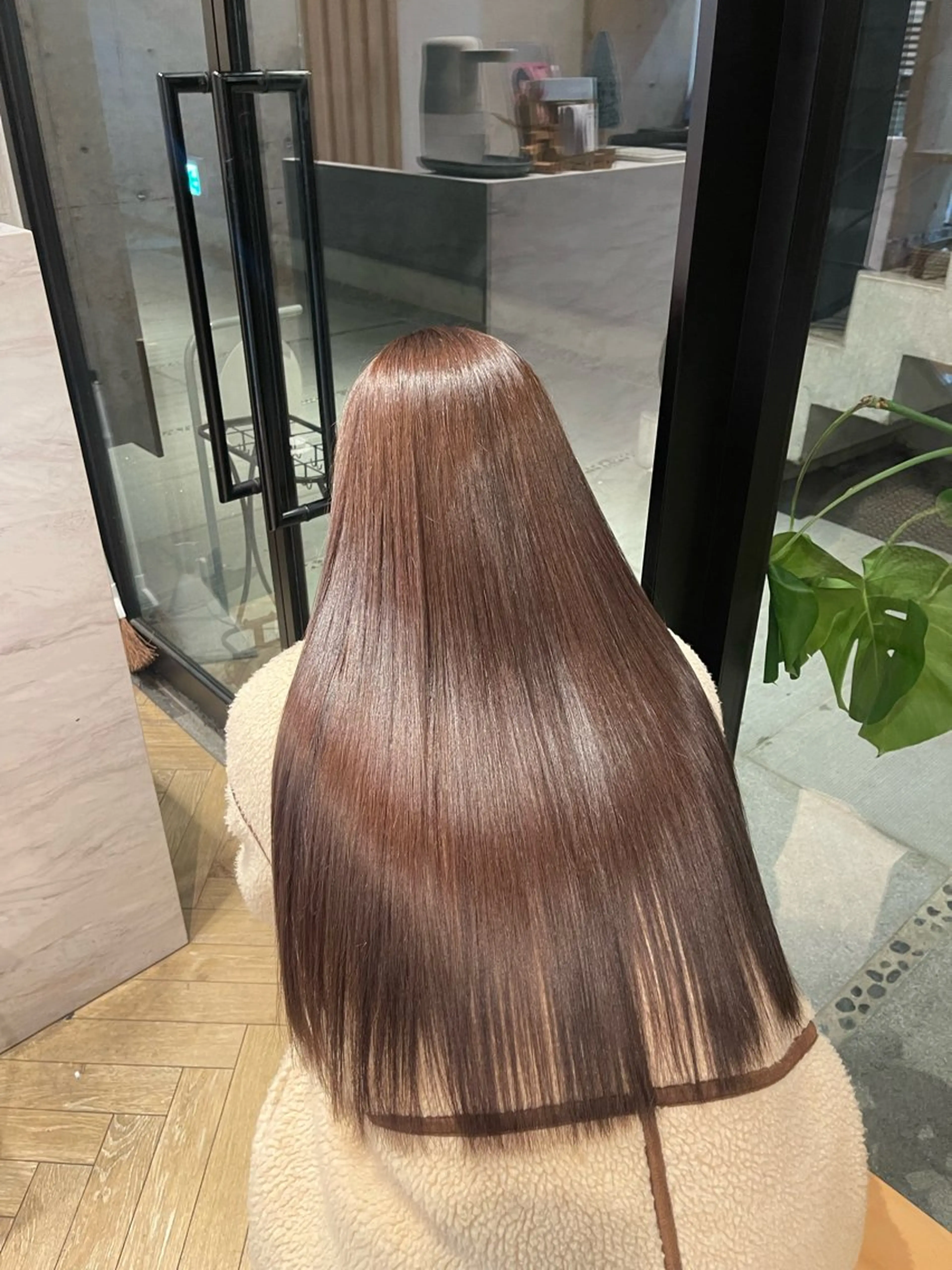 ロング ヘアカラー トリートメント 愛莉/ラベンダー/ ベージュ/ブラウンのヘアスタイル