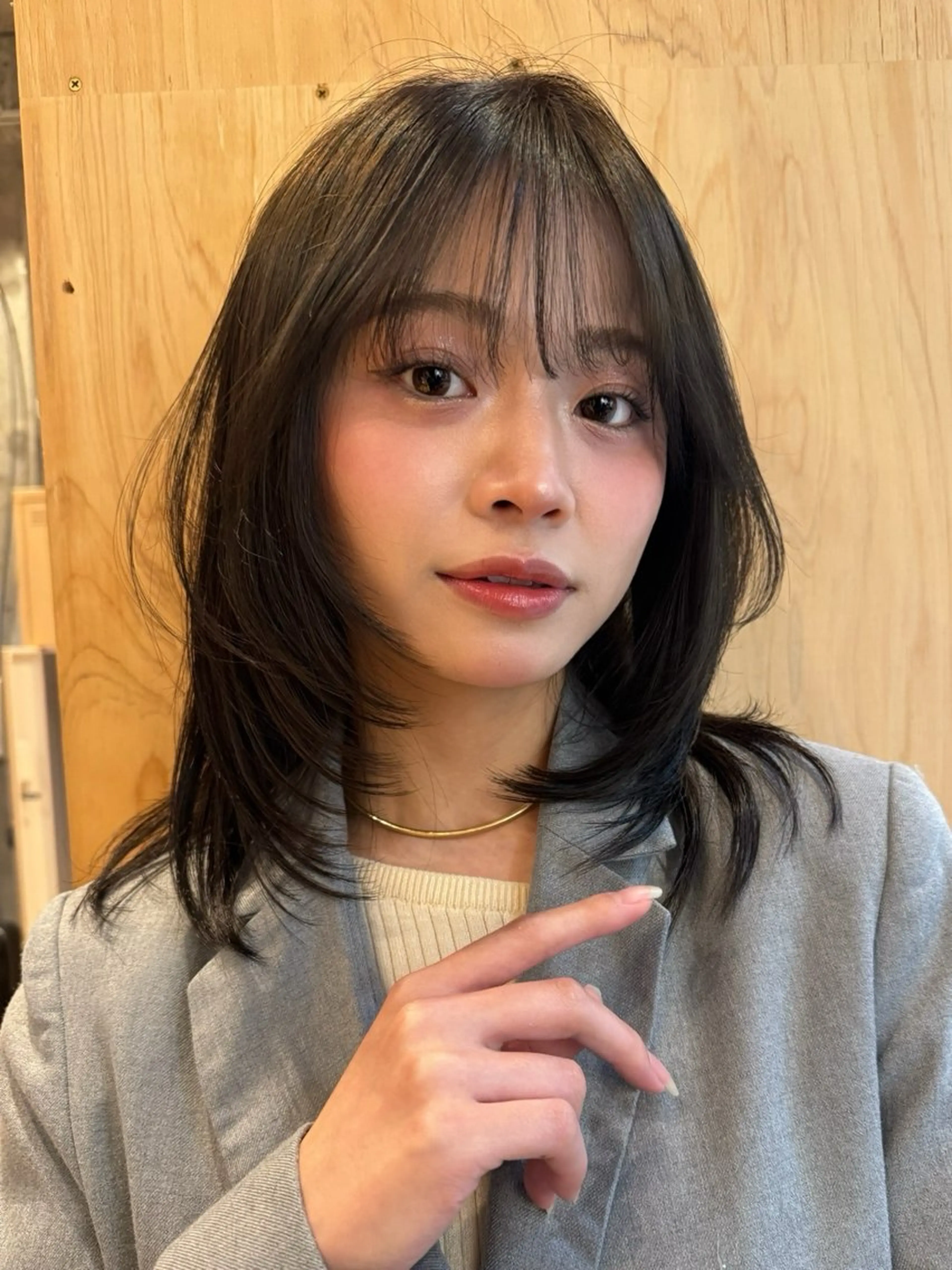 ミディアム 艶髪／レイヤー／ 垢抜け🩵／MARIのヘアスタイル