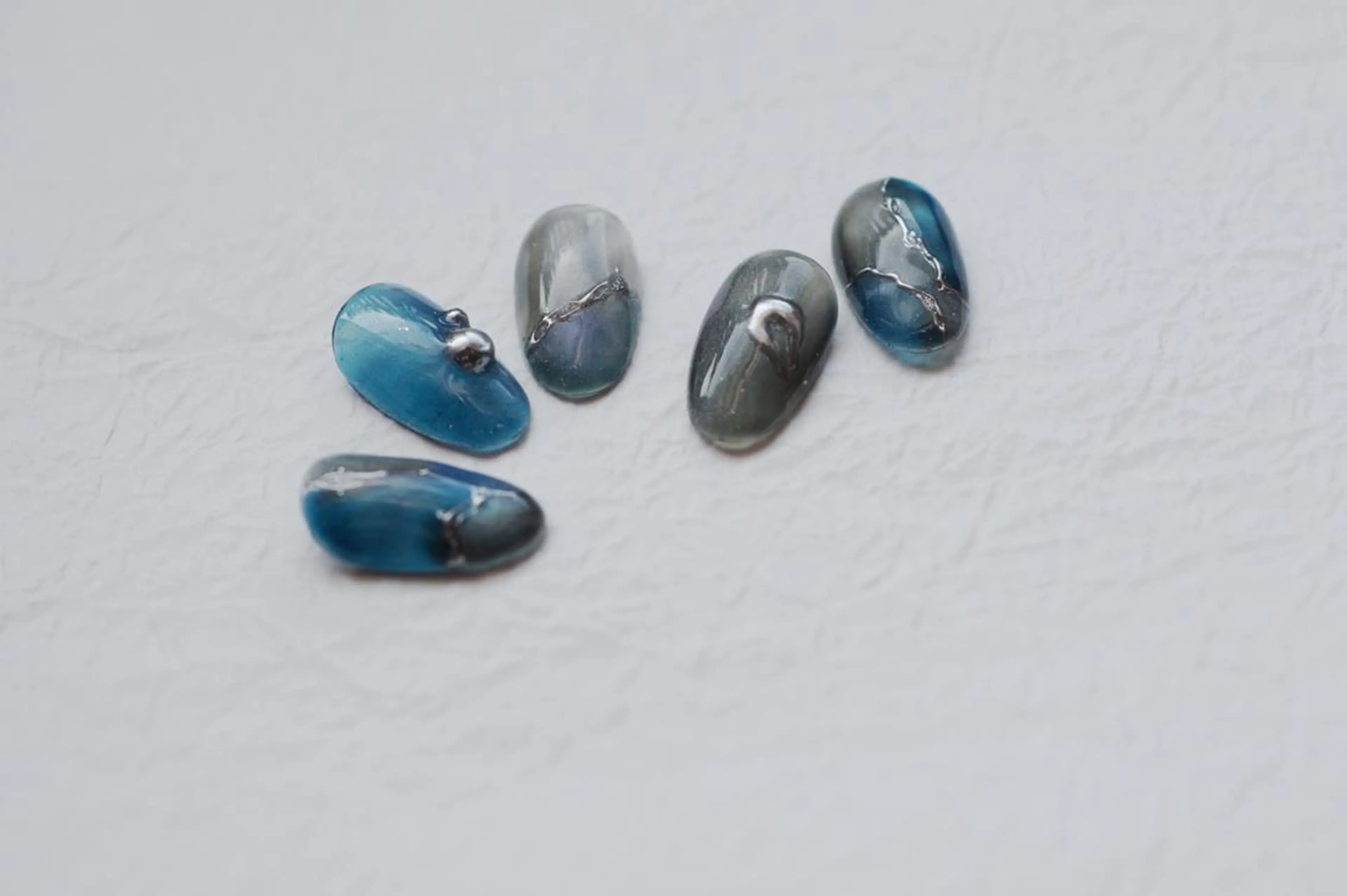 ネイル マグネットネイル nails muu まゆのネイルデザイン