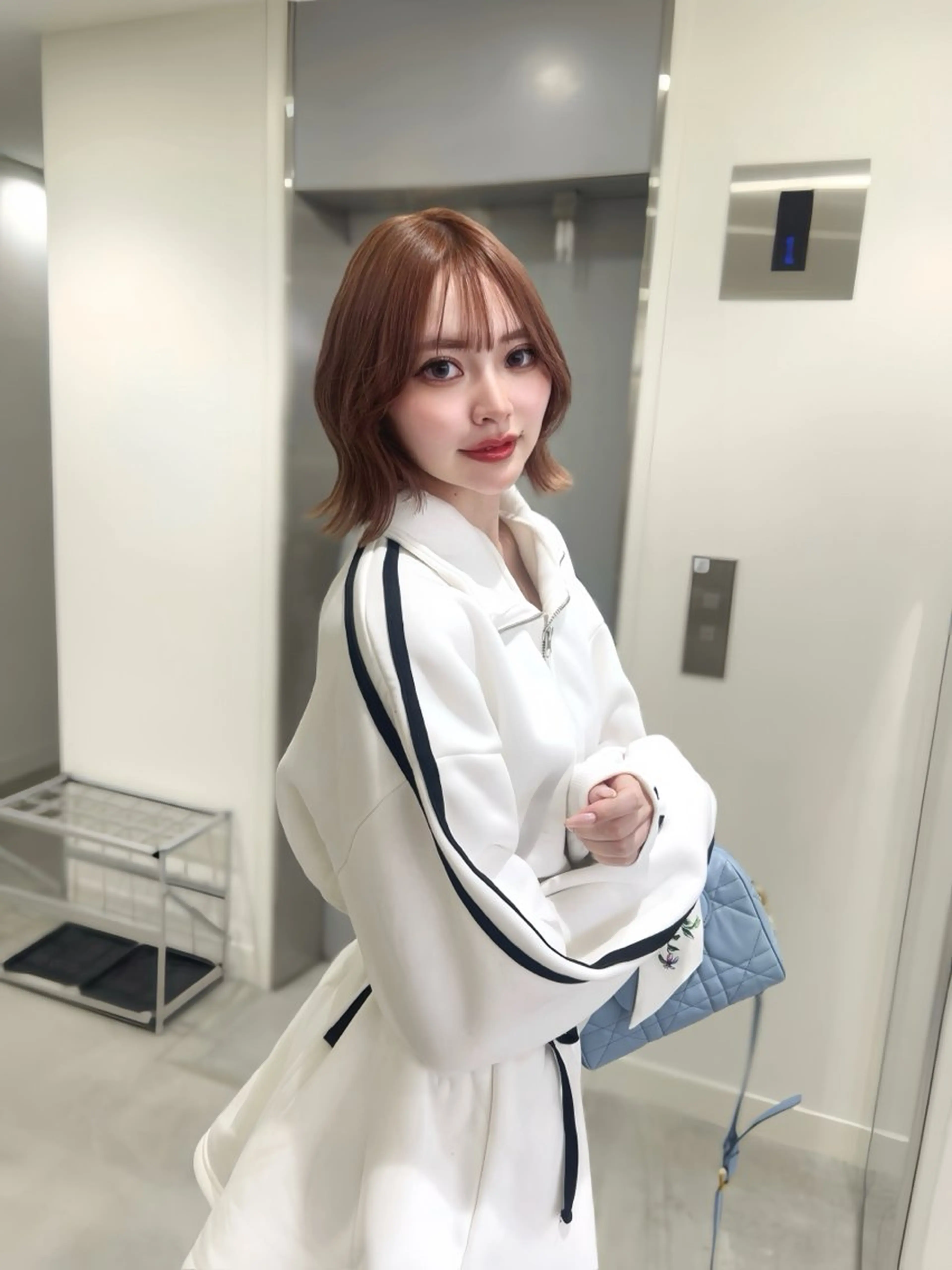 ミディアム Conomi♡ Topstylistのヘアスタイル