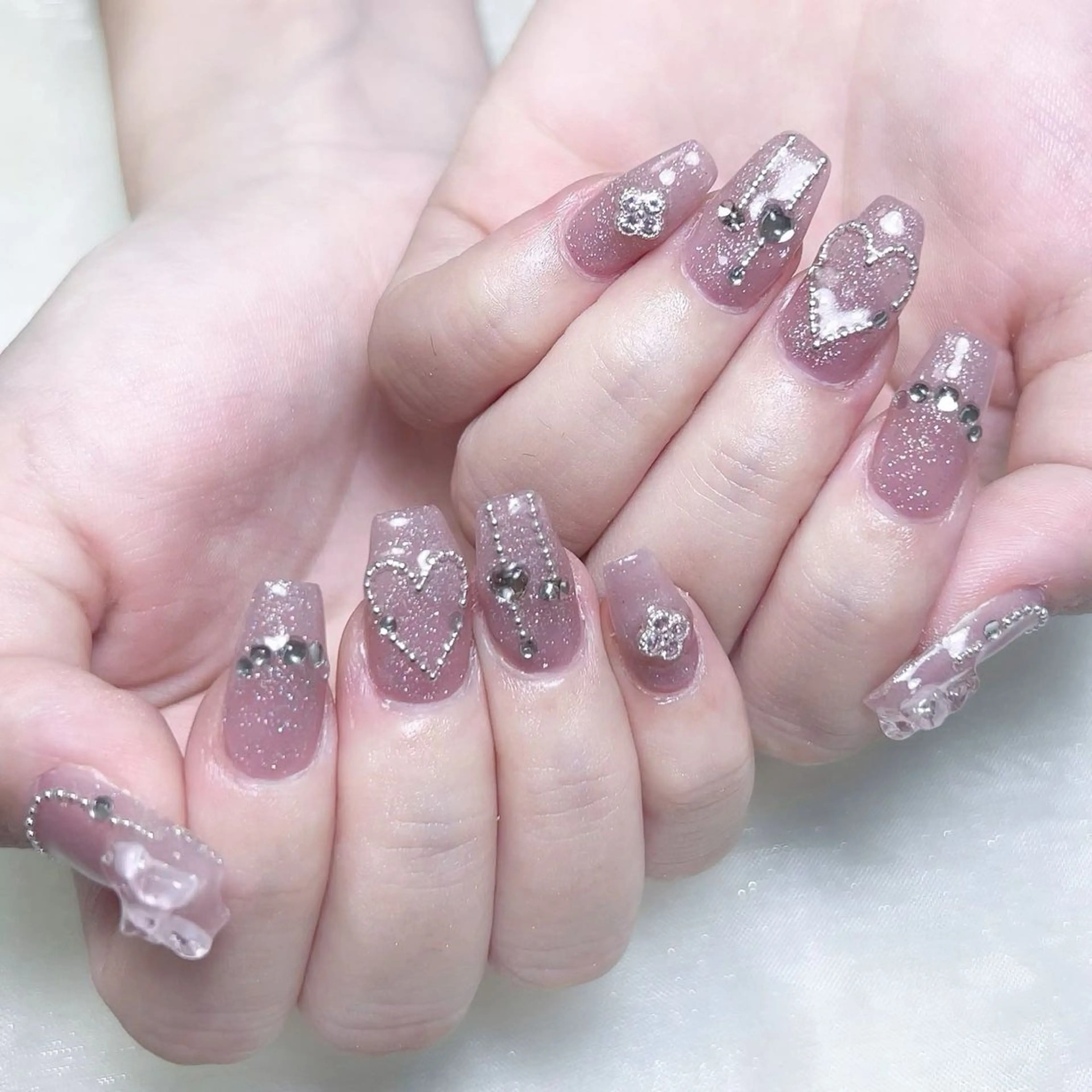 ネイル ハンドネイル KARI ネイルサロンのネイルデザイン