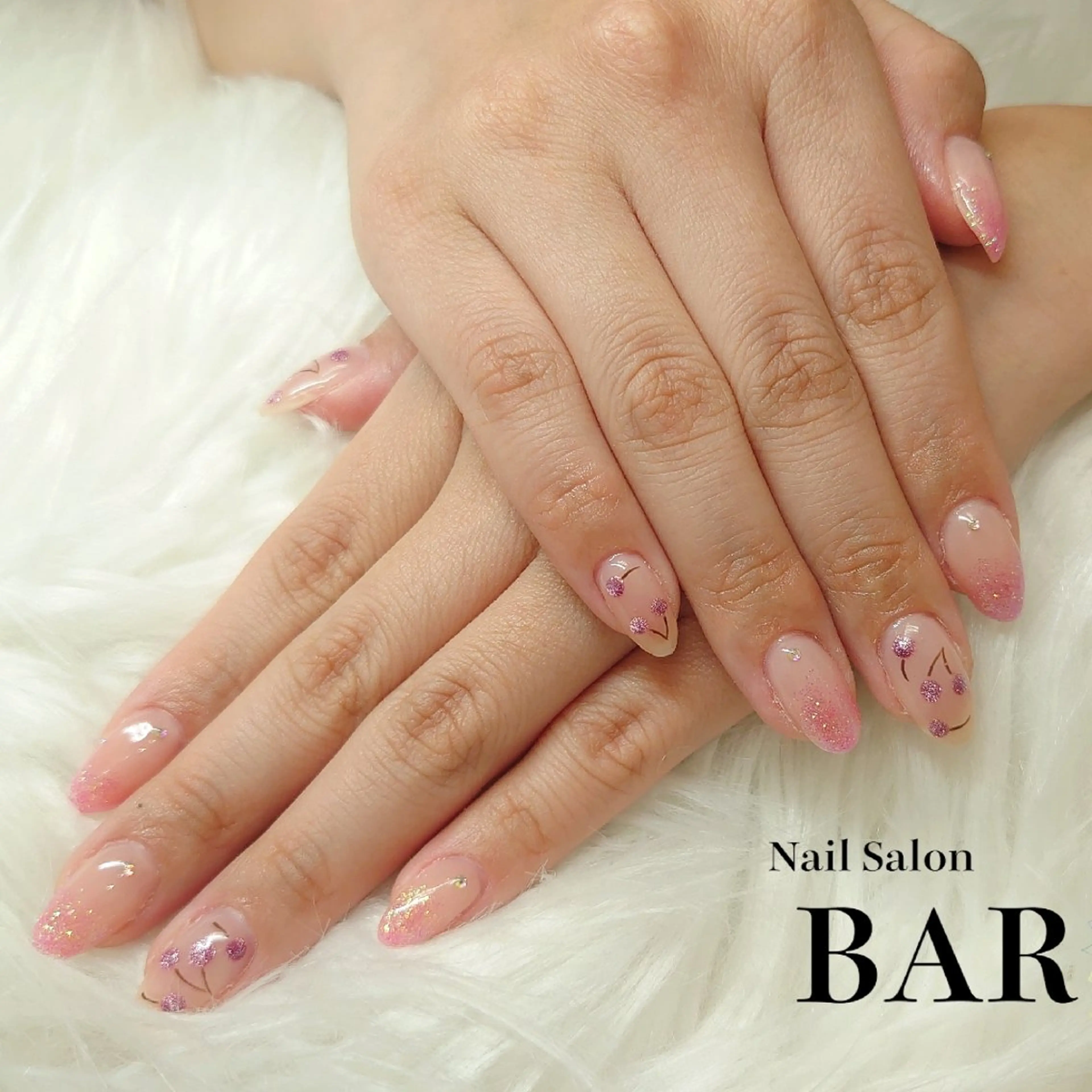 ネイル グラデーション ラメ(グリッター) ラメグラデーション 持ち込み ♛BARON♛ AOIのネイルデザイン