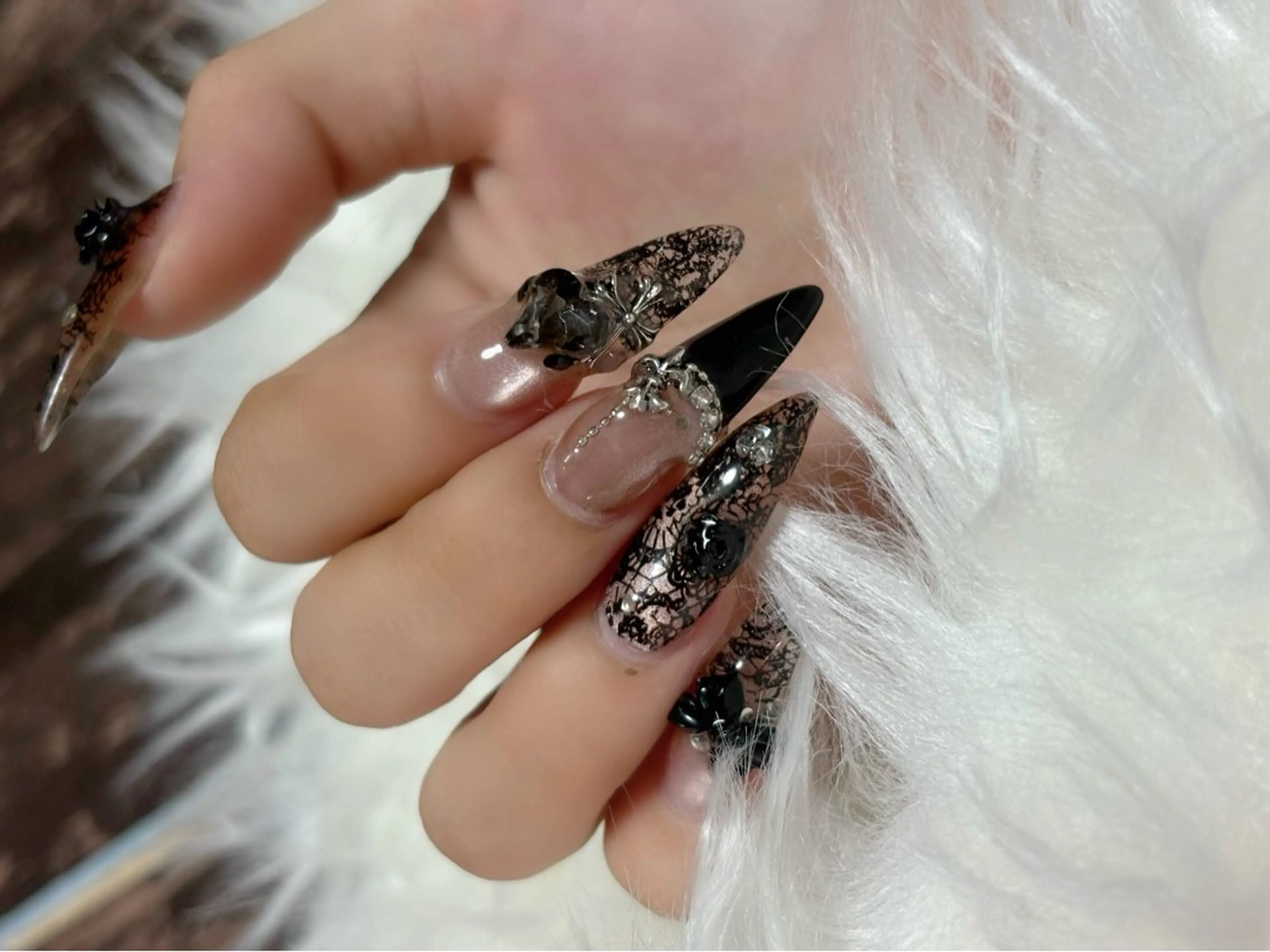 ネイル e.b.mimi Wakanaのネイルデザイン