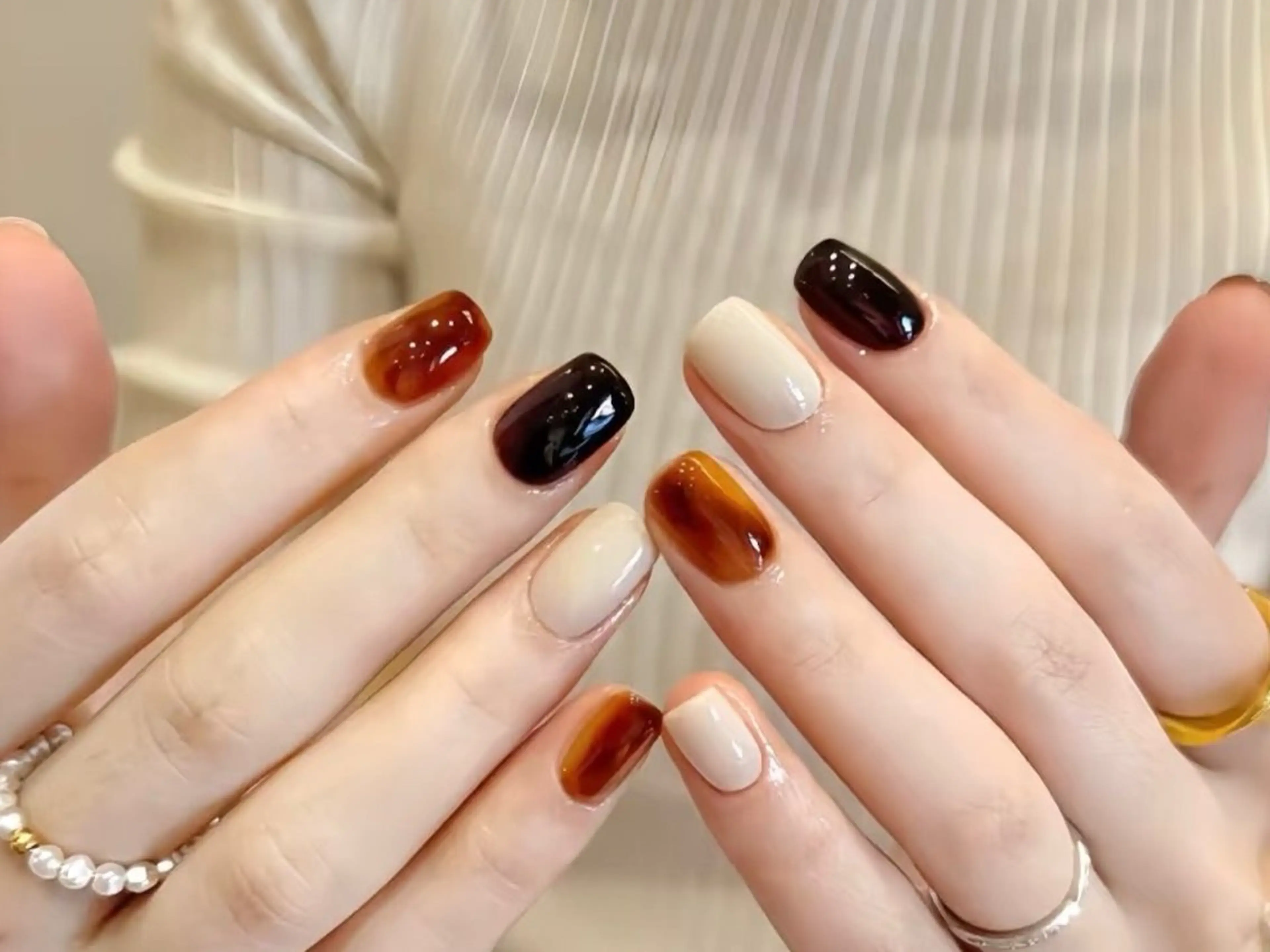 ネイル アートネイル チークネイル 長さ出し フットネイル ジェルネイル ハンドネイル ハンドケア ラッキーネイルサロン 西川口東口店のネイルデザイン