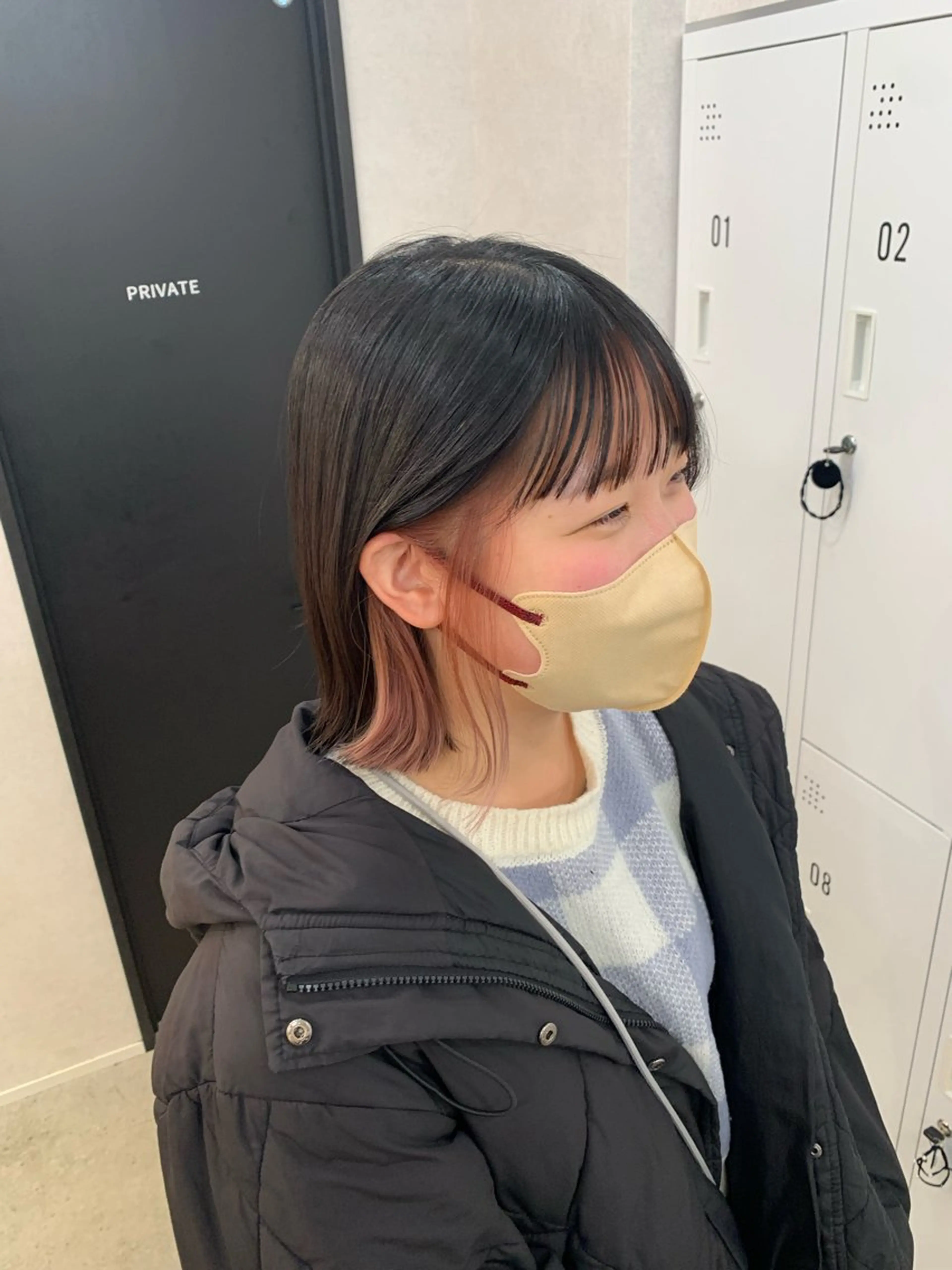 ミディアム カラー ミストバング 黒髪 ブリーチ  フェイスフレーミング インナーカラー 臼井 真人のヘアスタイル