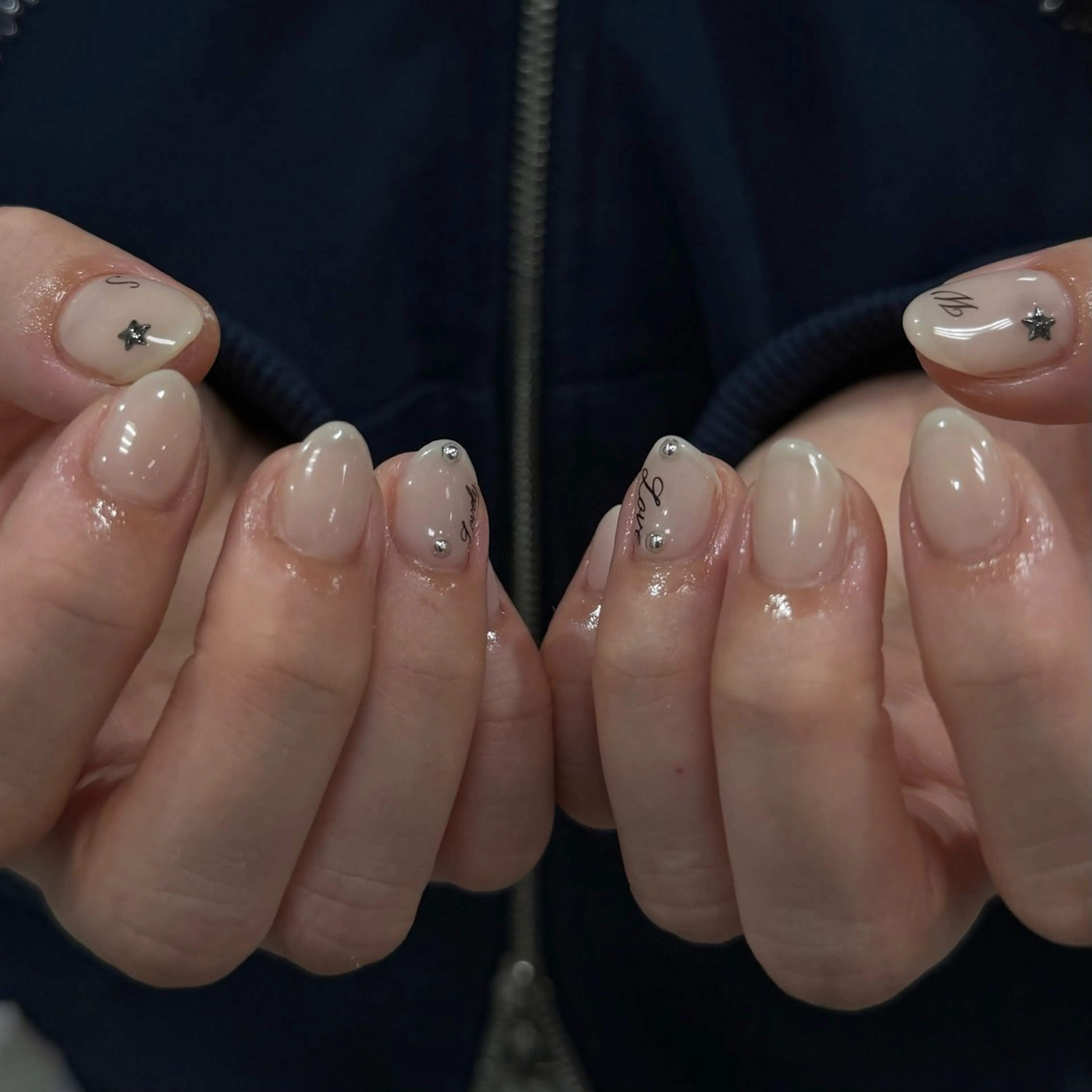 ショート ハンドネイル 加戸 向日葵のネイルデザイン