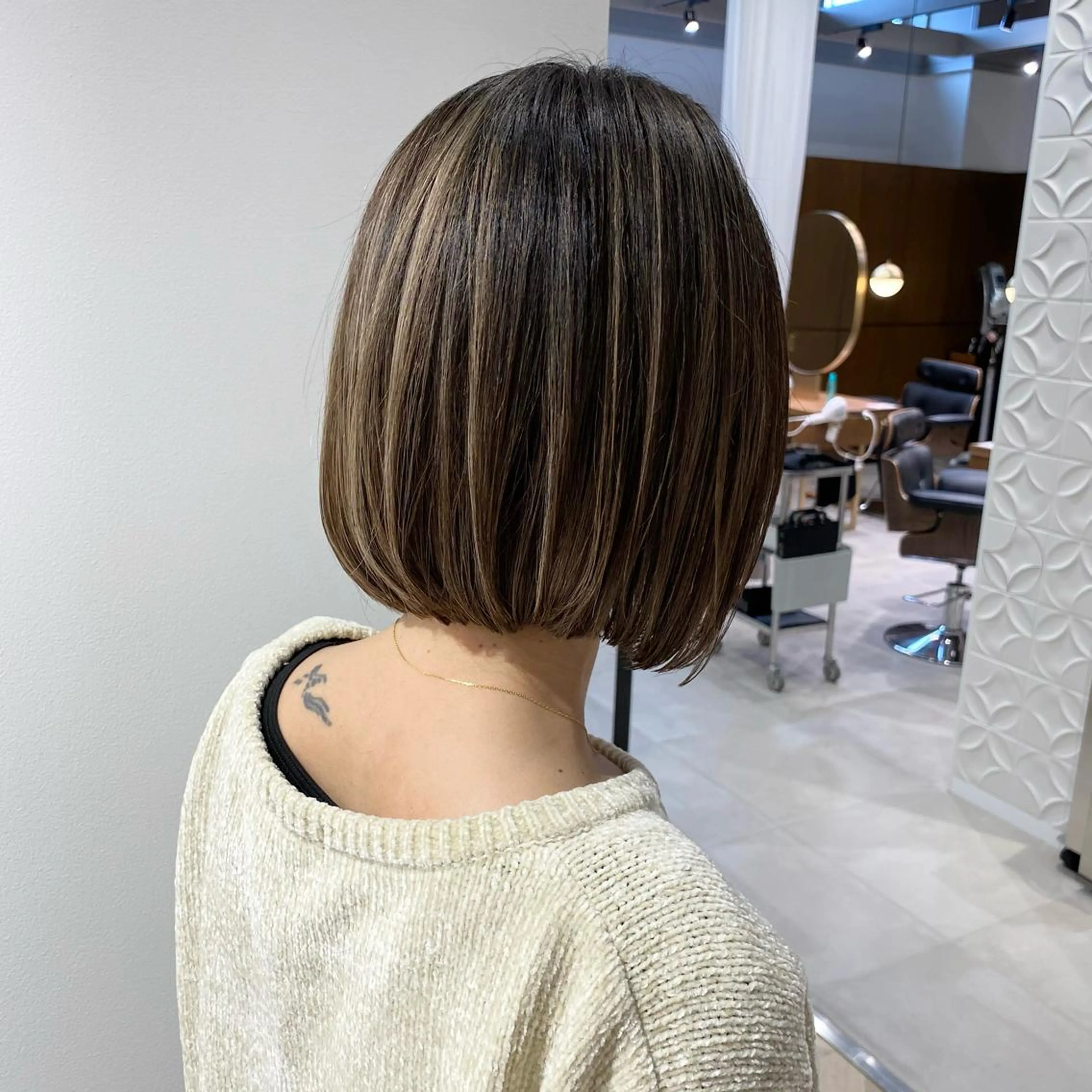 ミディアム ハイライト 山根 賢樹のヘアスタイル