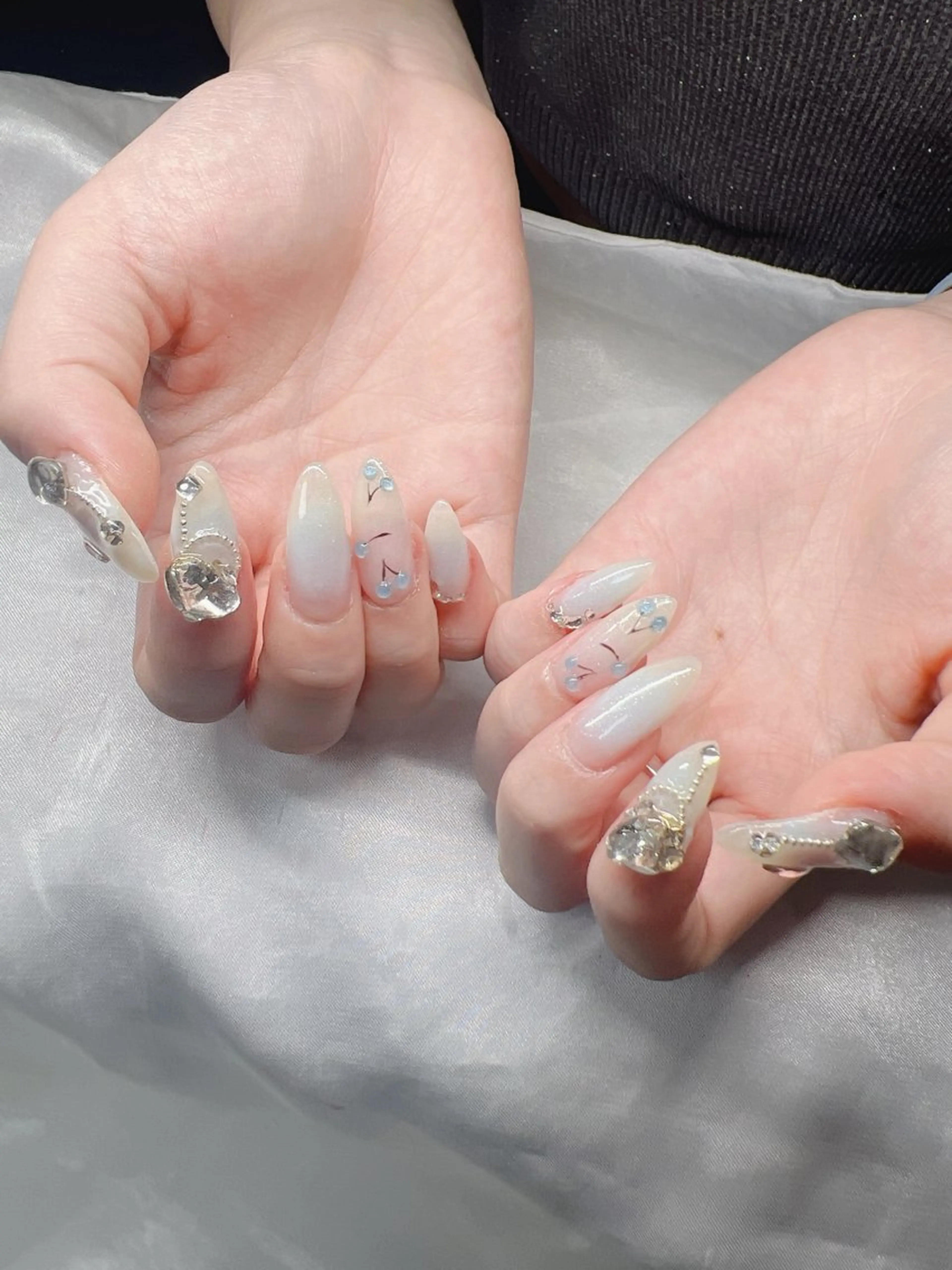 ネイル ハンドネイル Lee Nailsのネイルデザイン