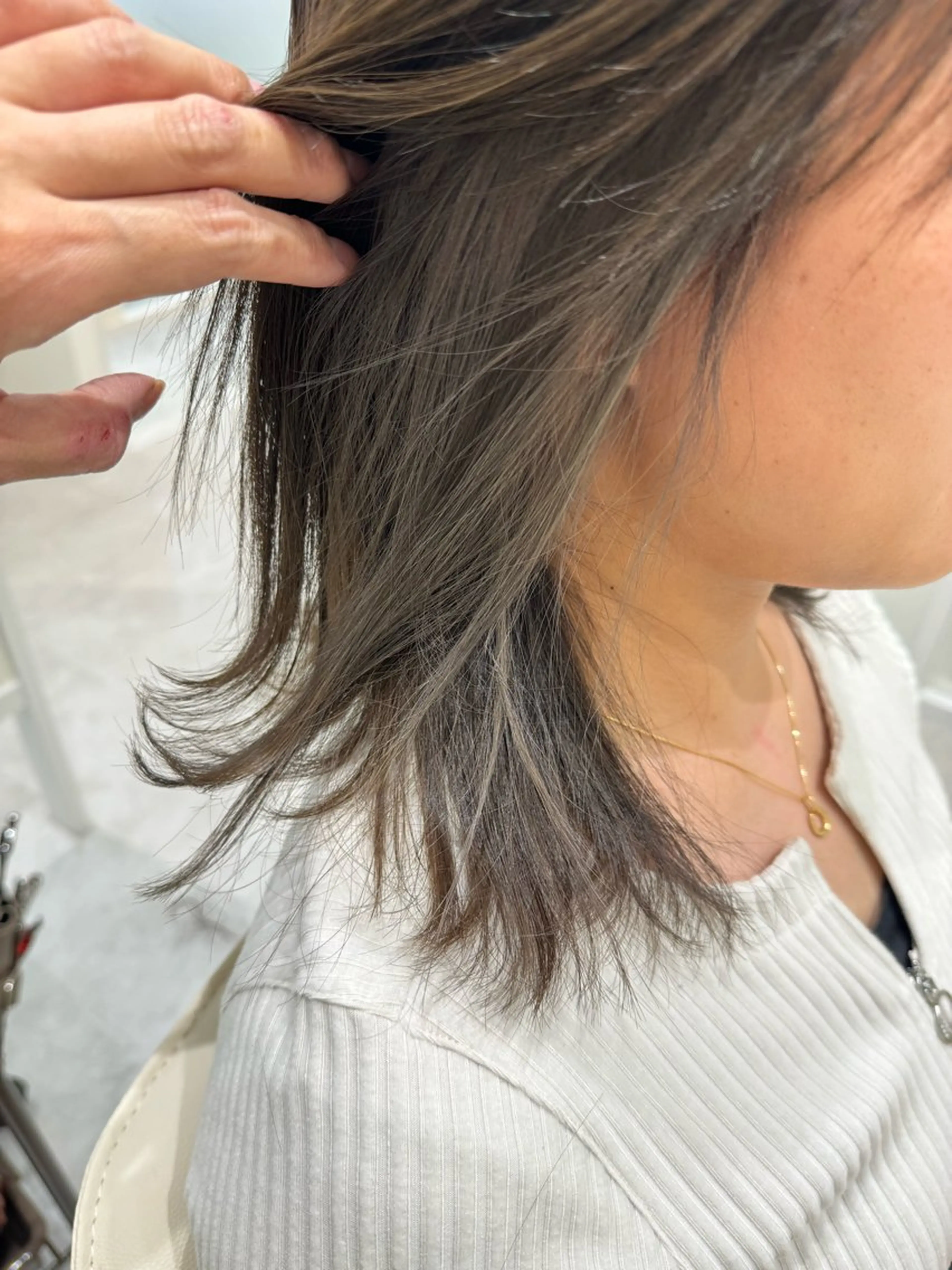 ミディアム カラー イヤリングカラー カット ヘアカラー ボブ支持率NO1 🌈CHIKAのヘアスタイル