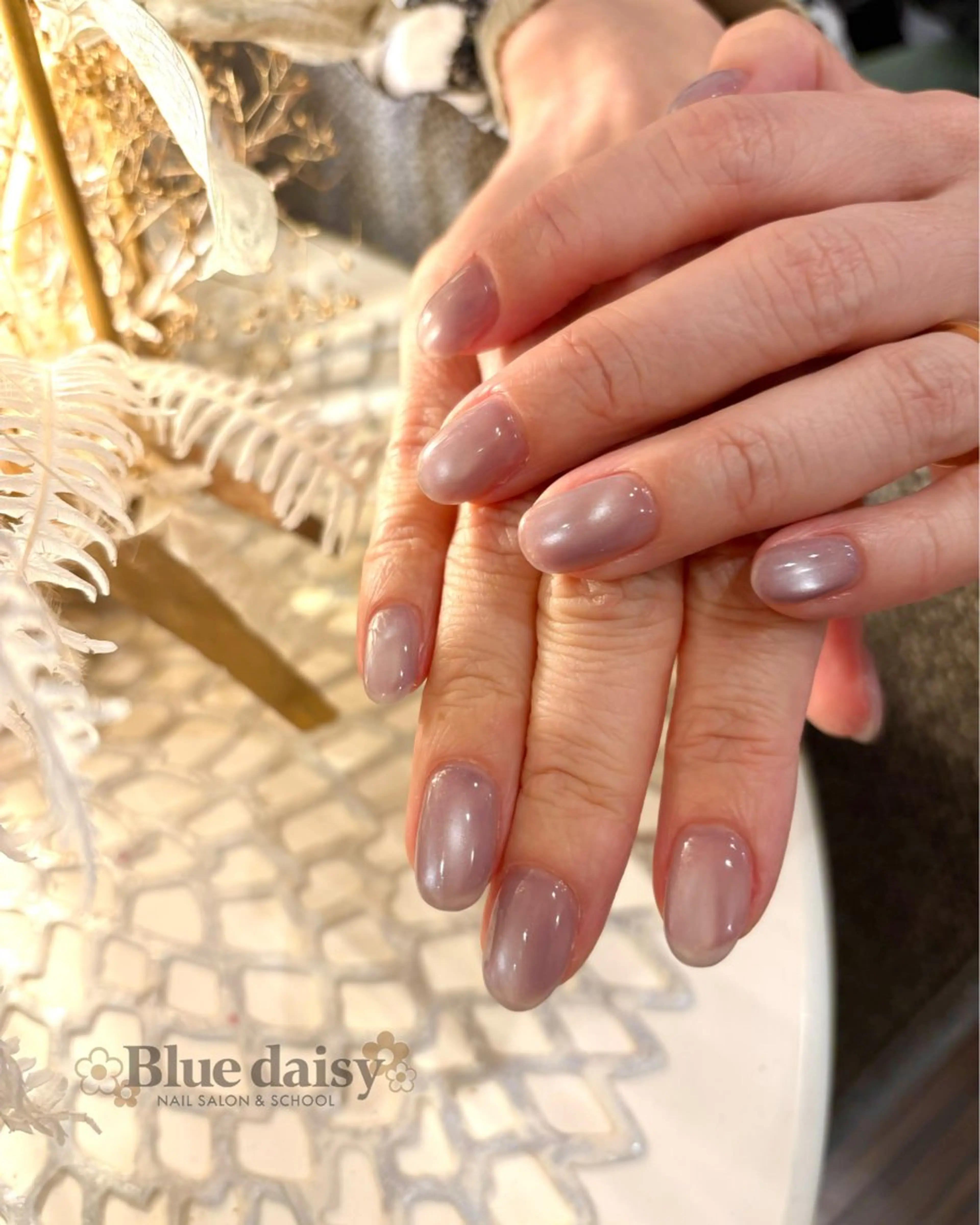 ネイル パープル ハンドネイル Blue daisy 栄本店のネイルデザイン