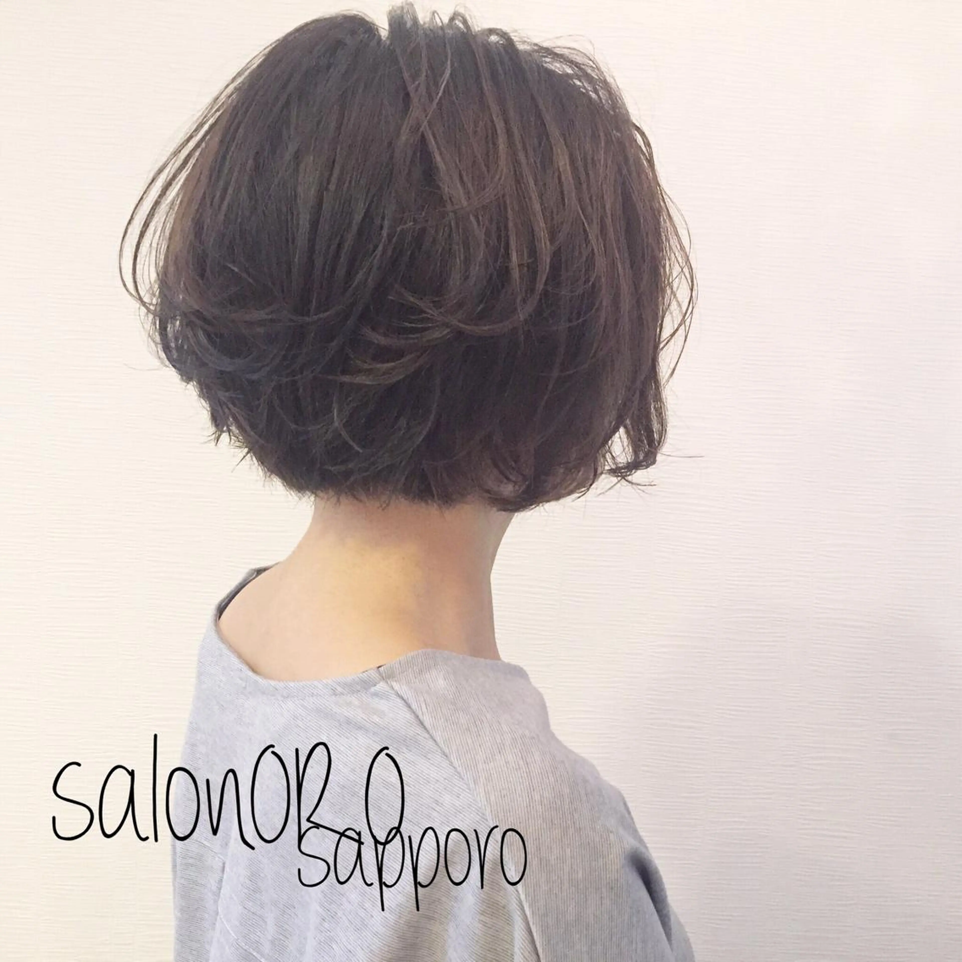 ショート ボブ 外ハネヘア 池田 真由美のヘアスタイル