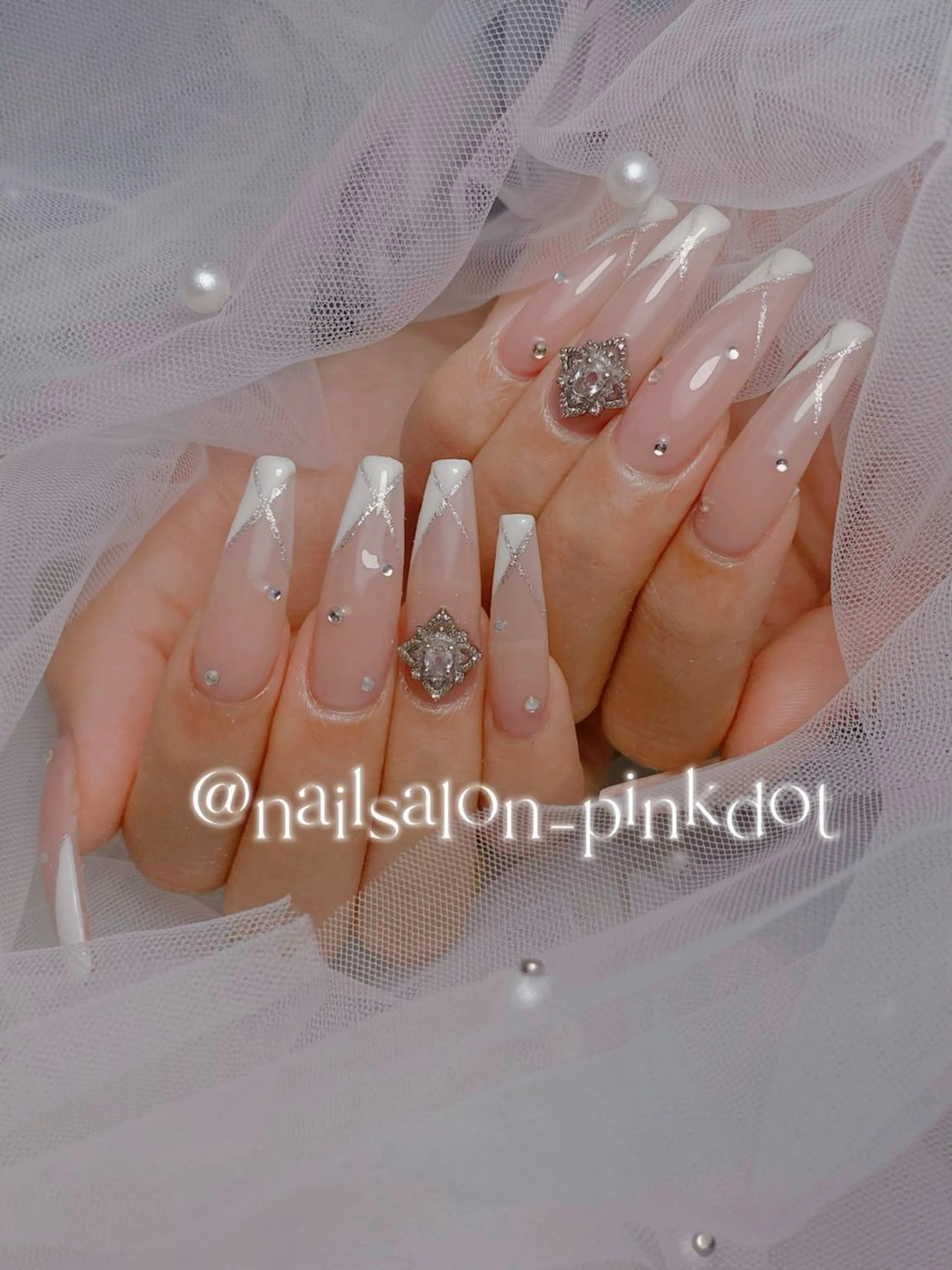 ネイル フレンチネイル nail salon Pink.のネイルデザイン