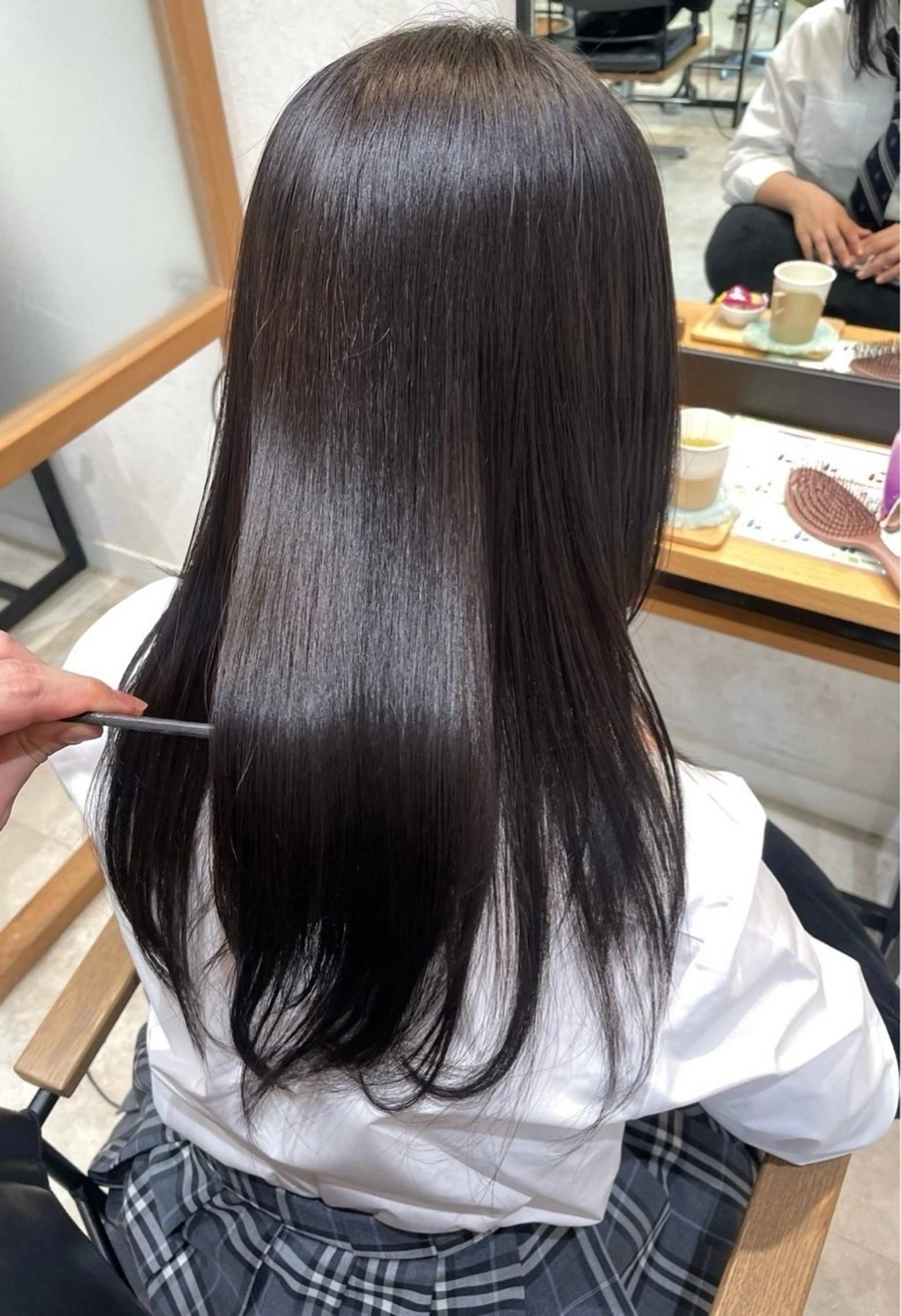 セミロング ナチュラルカラー /AKIR‎A🌝のヘアスタイル