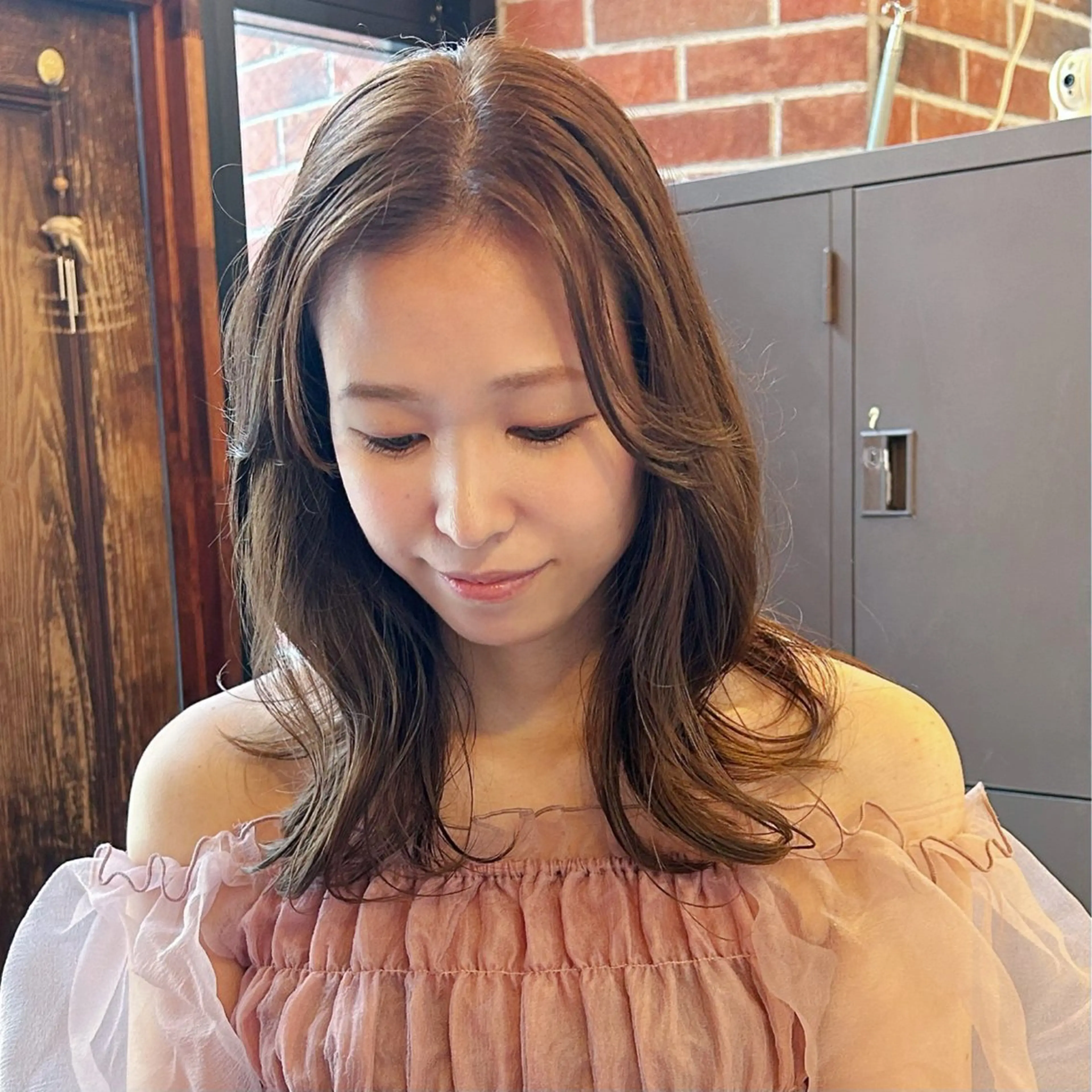 セミロング カラー ninaアイドル前髪 ×透明感🎀のヘアスタイル