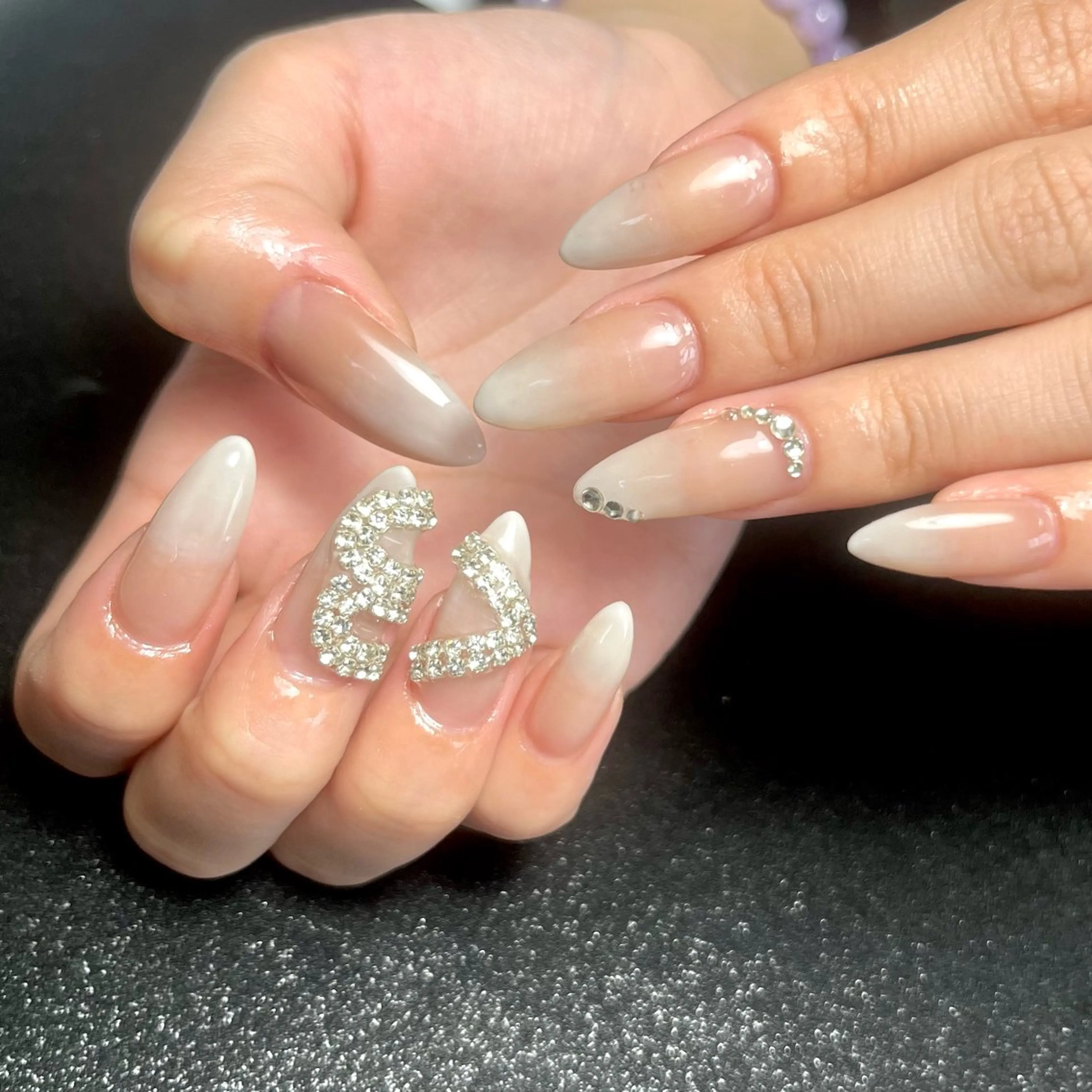 ネイル 持ち込み Nail Leoaのネイルデザイン