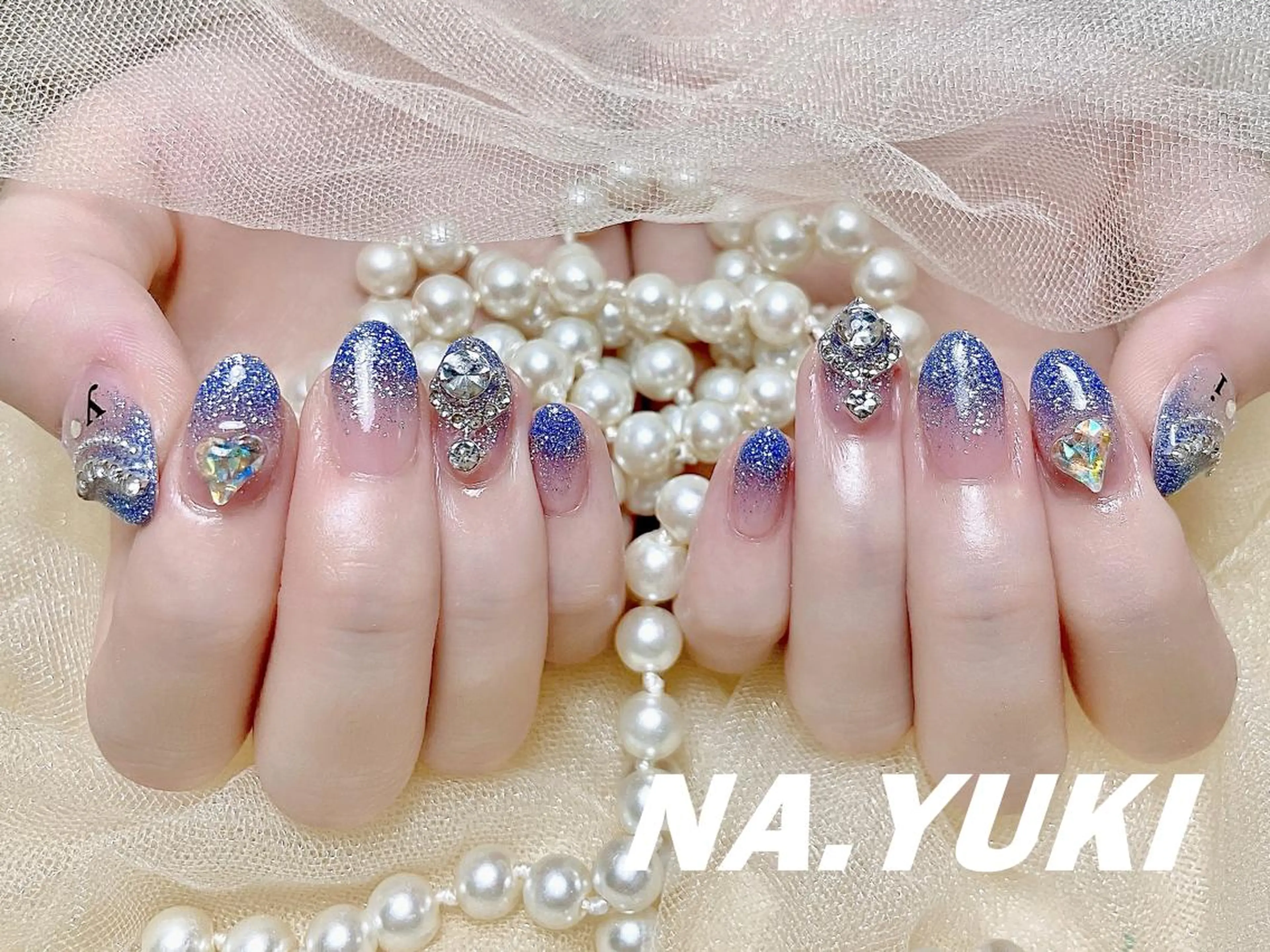 ネイル ハンドネイル ハンドケア 🌷 Mooning 🌷のネイルデザイン