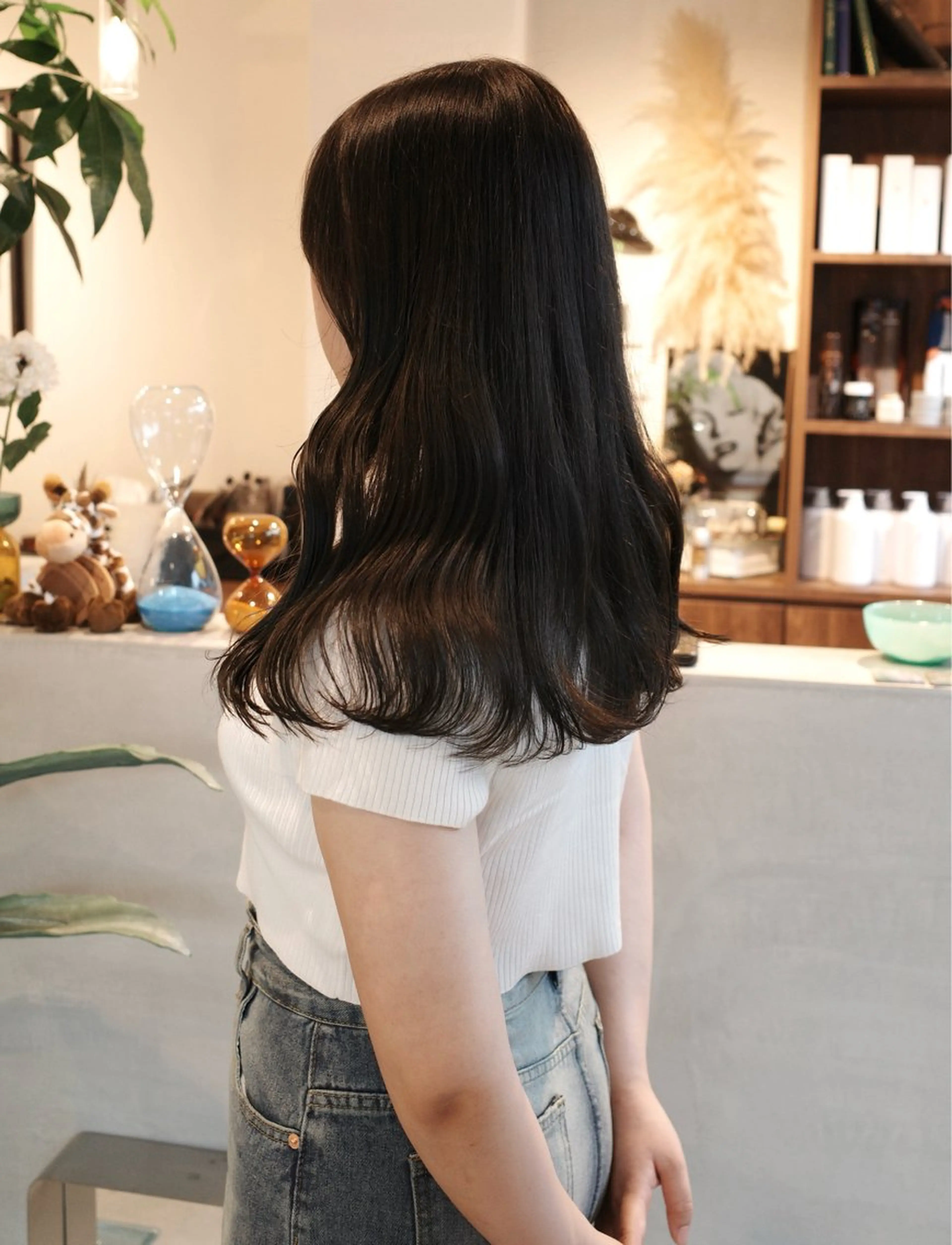 ロング カラー ブリーチ 透明感カラー ダブルカラー ブリーチなしカラー カット (𝐡)𝐰𝐢𝐦 𝐲𝐮𝐧𝐚のヘアスタイル