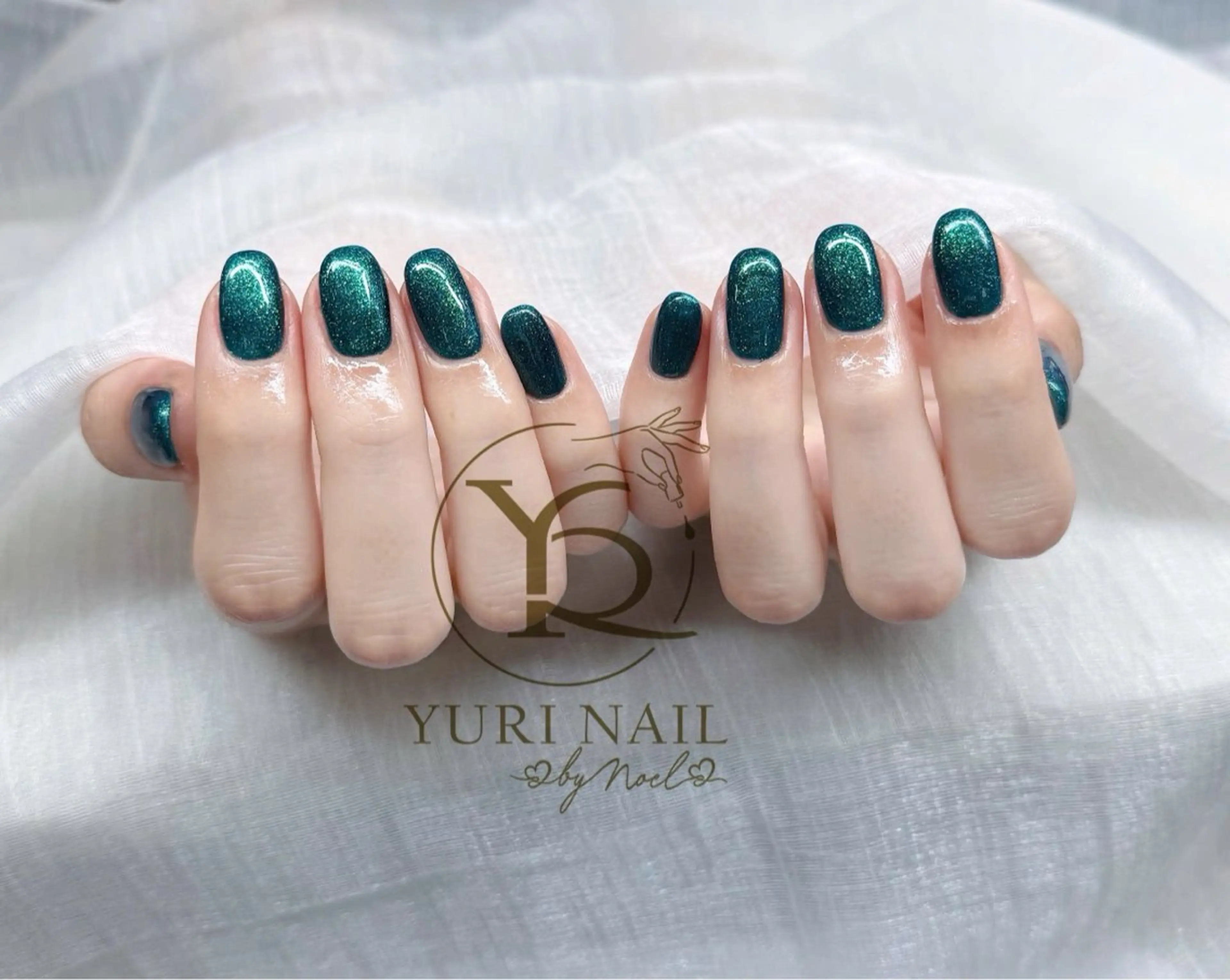 ネイル オーロラネイル ブルー チークネイル フレンチネイル ジェルネイル ハンドネイル フットネイル YURI Nail Funabashiのネイルデザイン