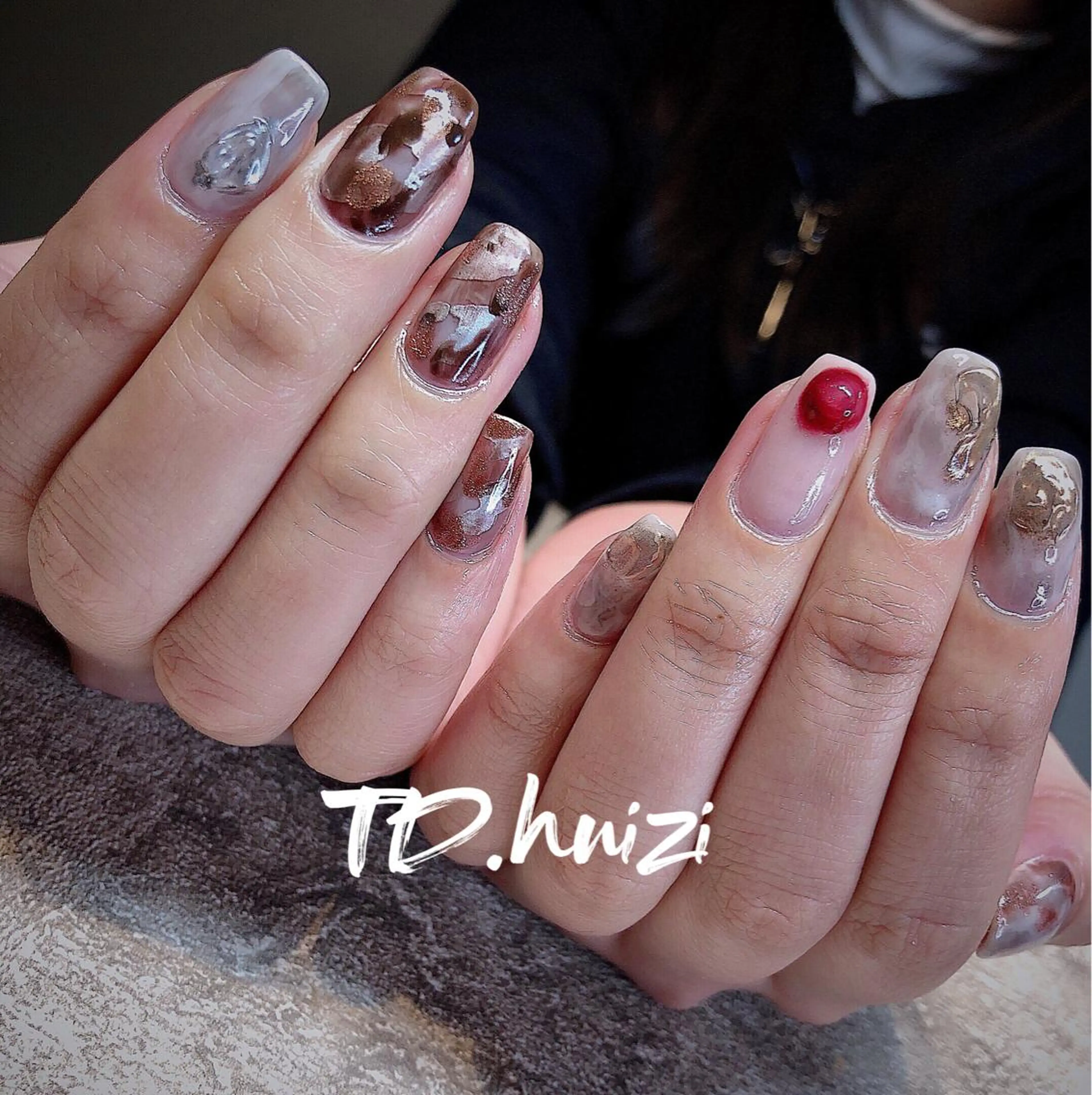 ミディアム めぐみのネイルサロン スタッフ練習のネイルデザイン