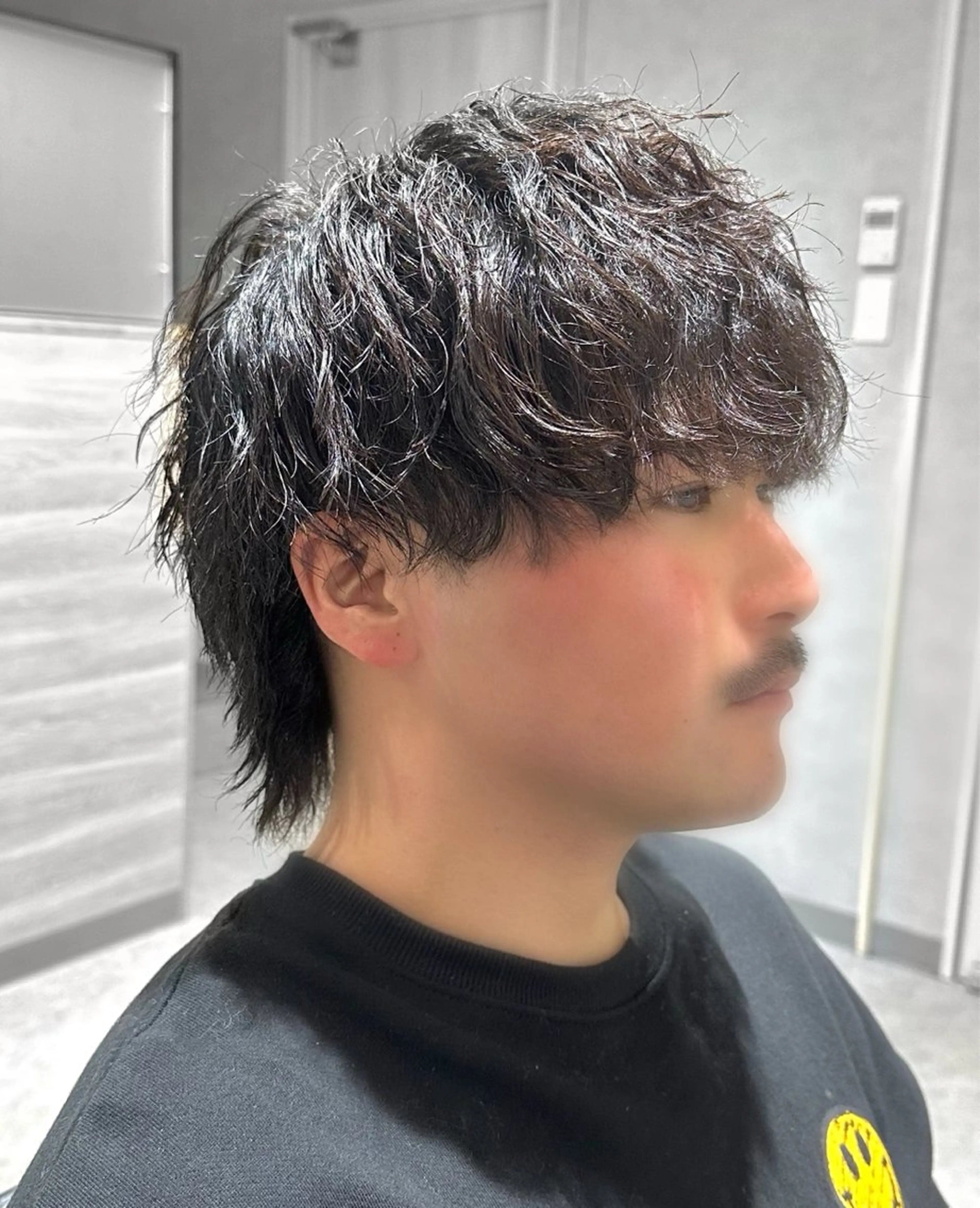 パーマ メンズ センターパート ダウンパーマ カルマパーマ マッシュ メンズパーマ 野村 俊太のヘアスタイル