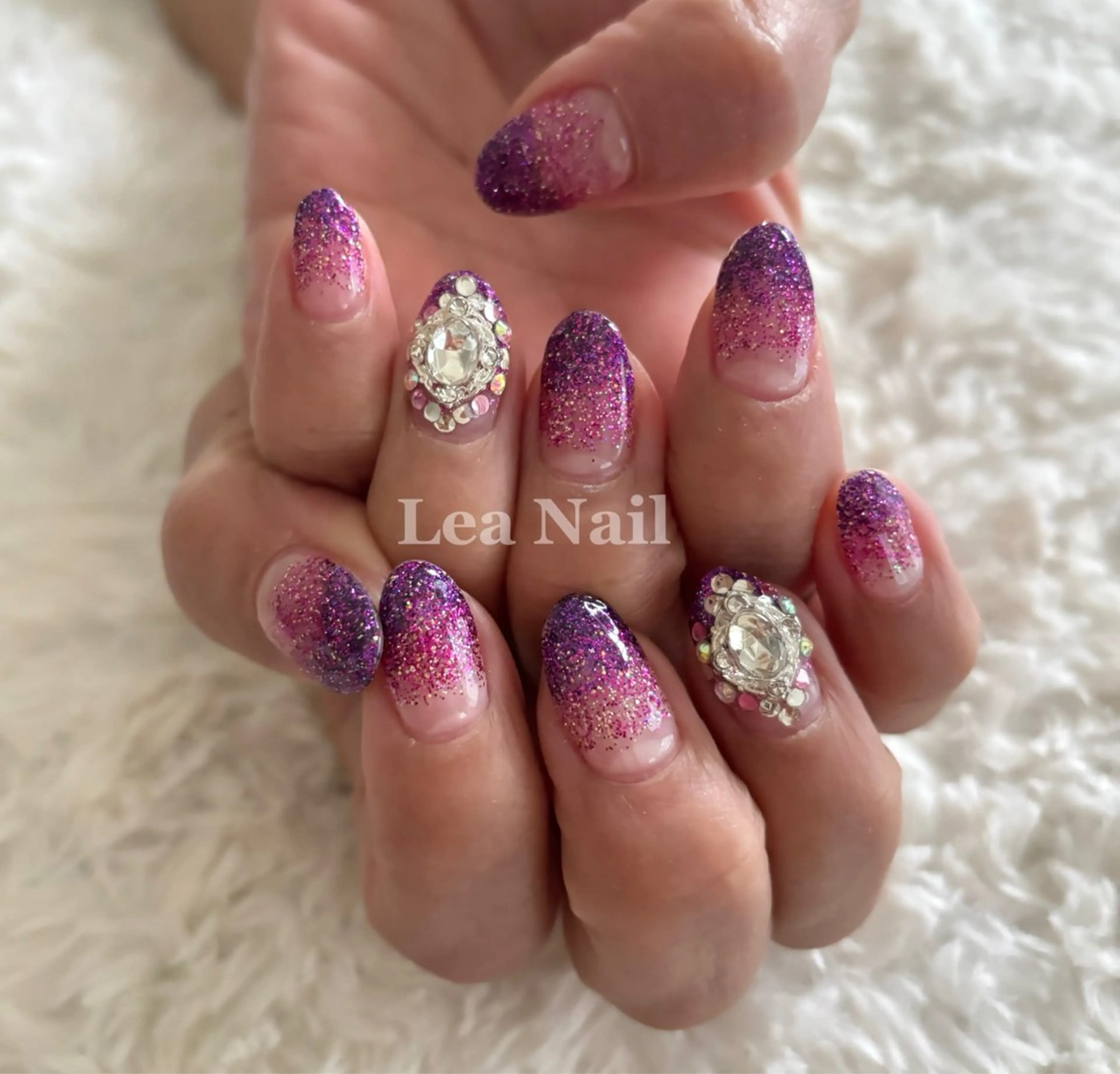 ネイル グラデーション キラキラネイル ラメ(グリッター) ラメグラデーション Lea Nailのネイルデザイン