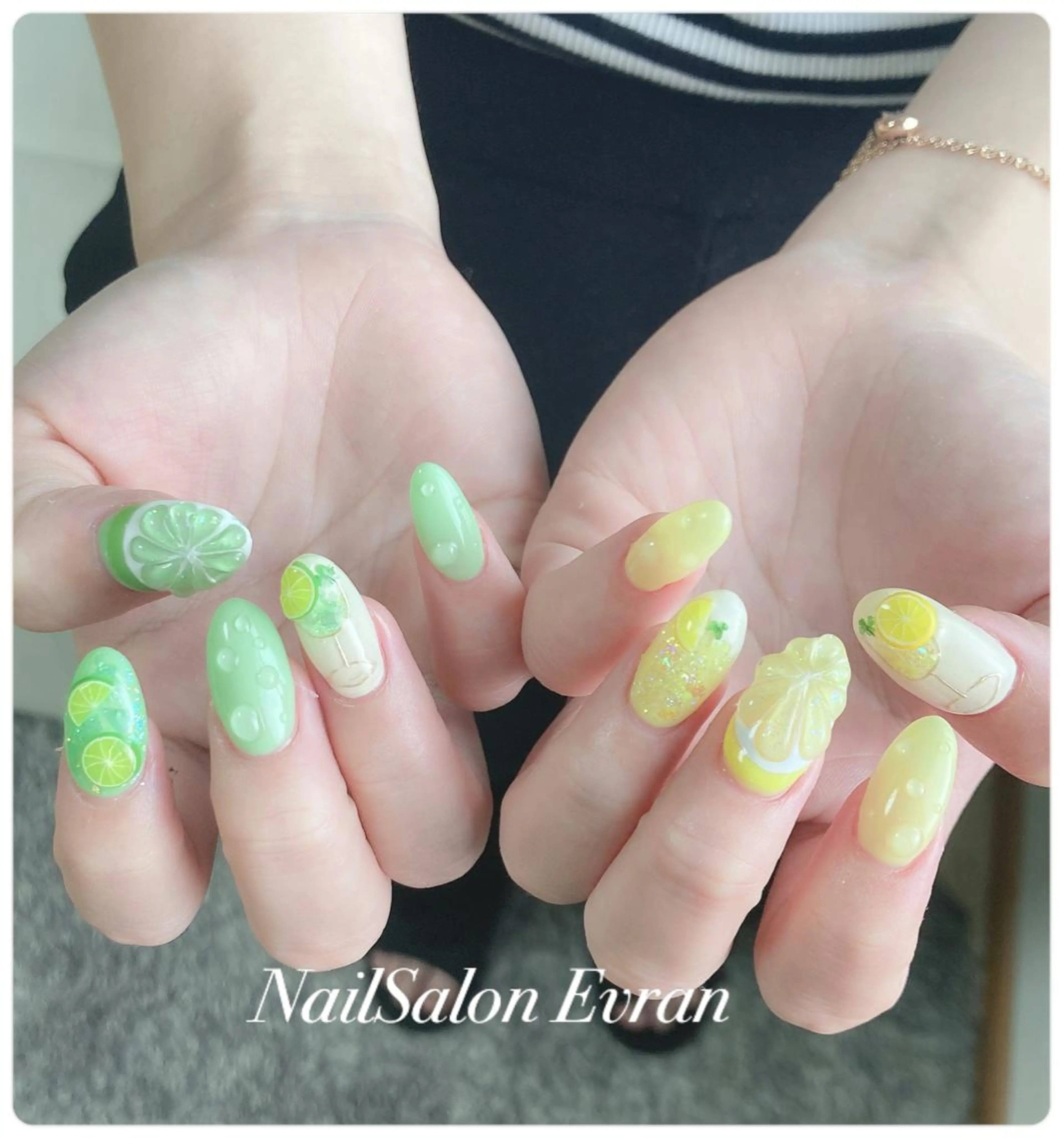 ネイル アートネイル フレンチネイル マグネットネイル 持ち込み ニュアンスネイル ハンドネイル Nail salon Evranのネイルデザイン