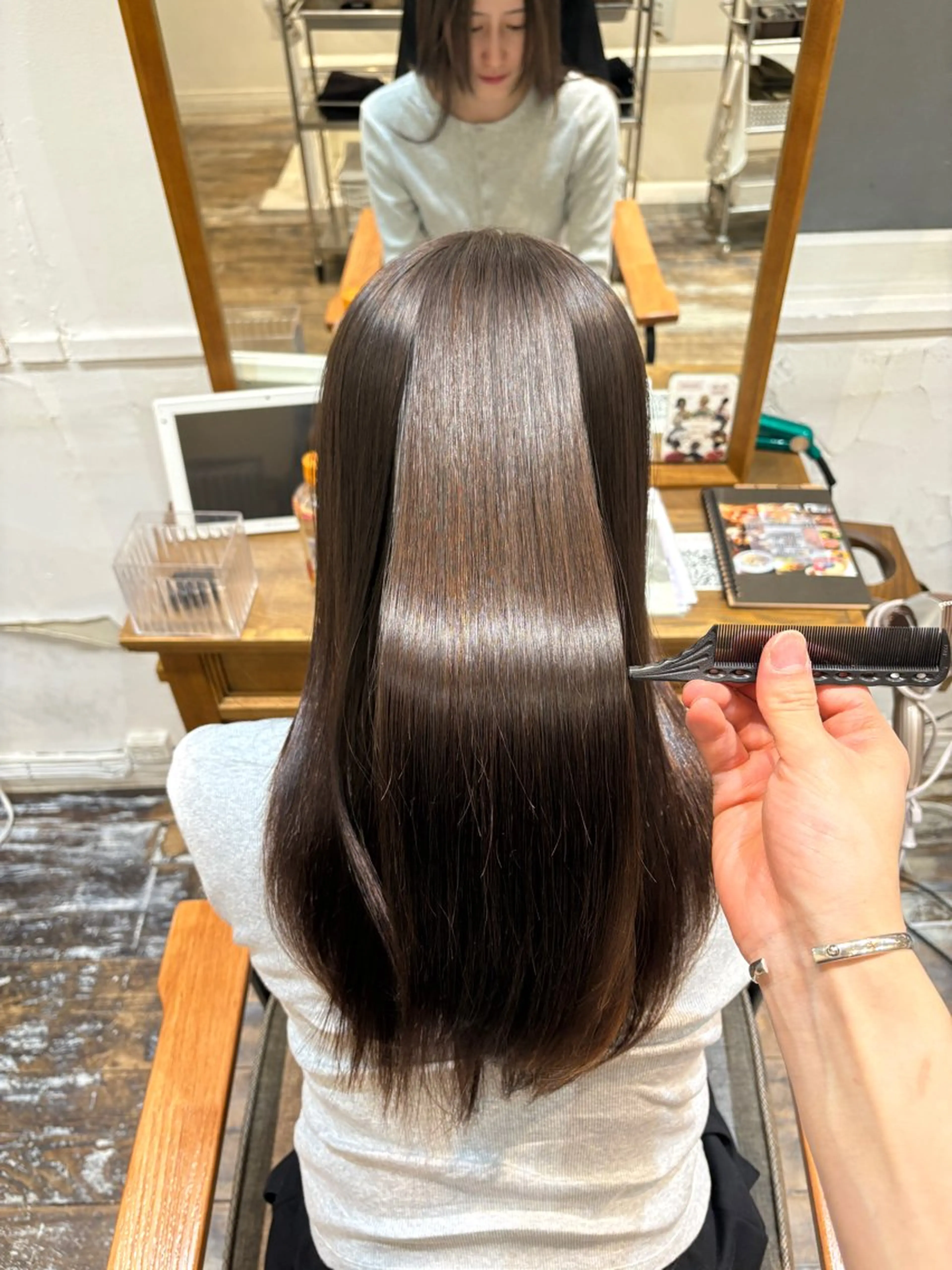 ロング 木下 泰乙のヘアスタイル