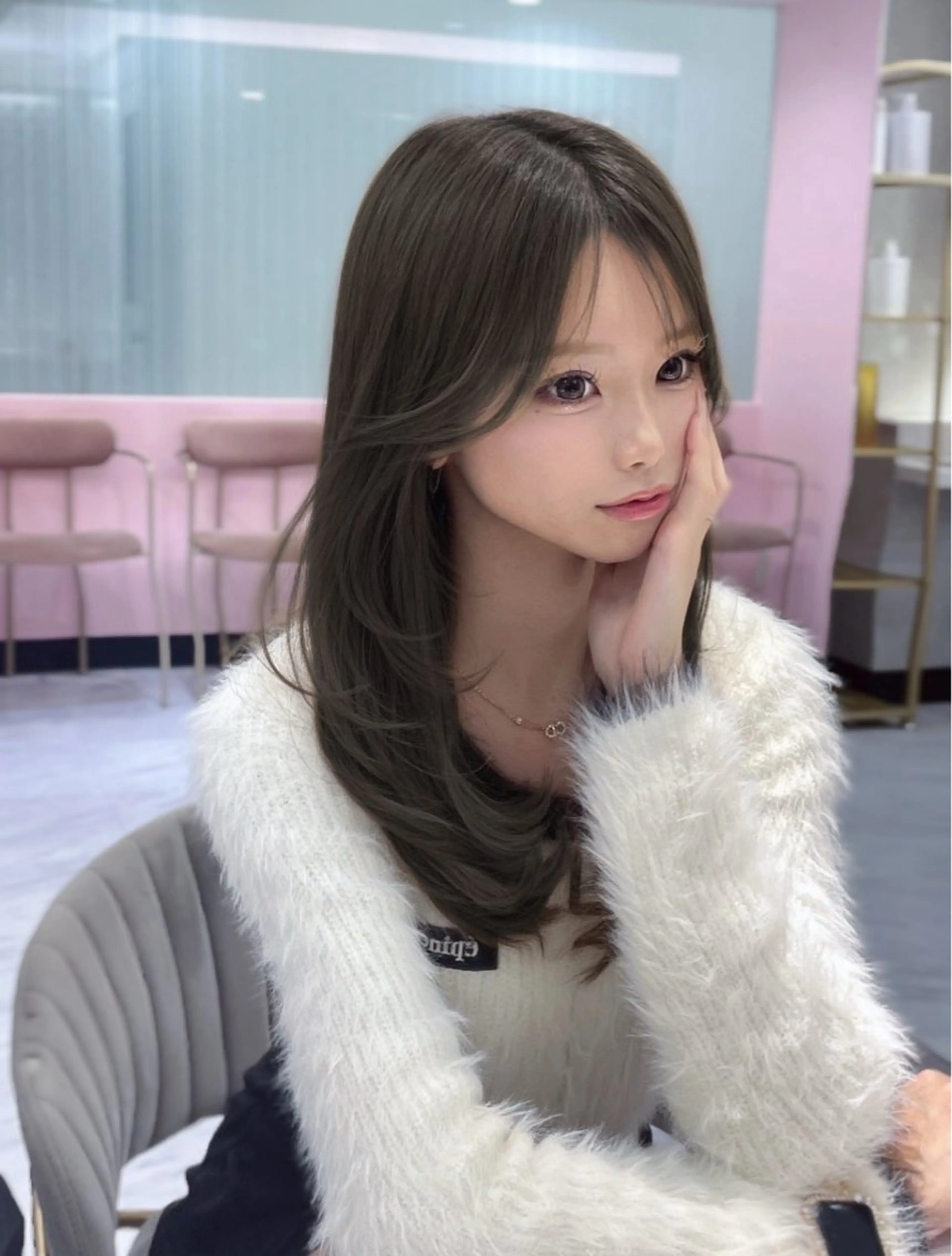 ロング カラー カット ヘアカラー トリートメント レイヤー/髪質改善 /透け感カラー/艶髪のヘアスタイル