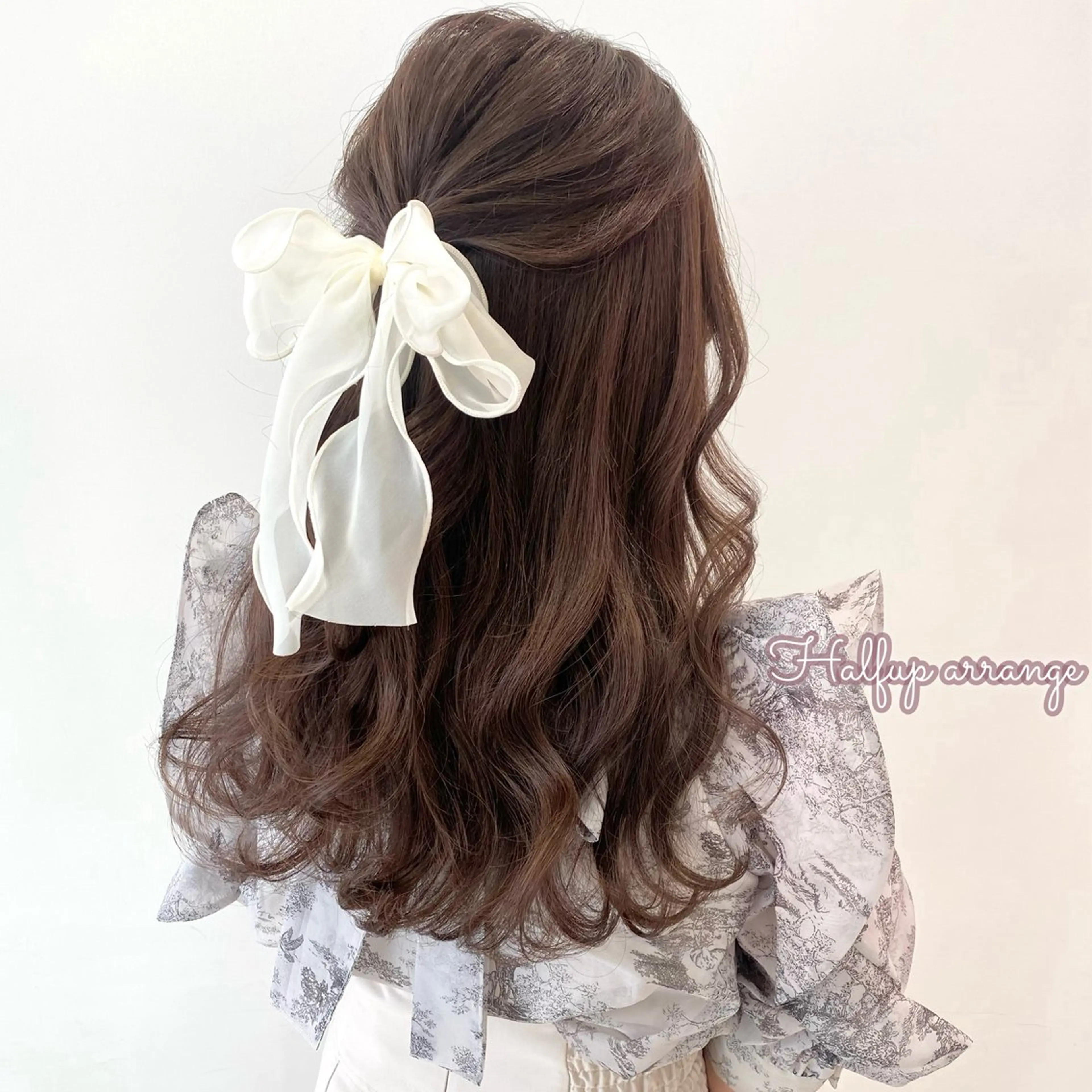 ロング カラー ヘアアレンジ ハーフアップ ベージュカラー ラベンダーカラー ラベンダーベージュ ヘアカラー ヘアセット 盛れる顔周り🤍渋谷 Risa🎀のヘアスタイル