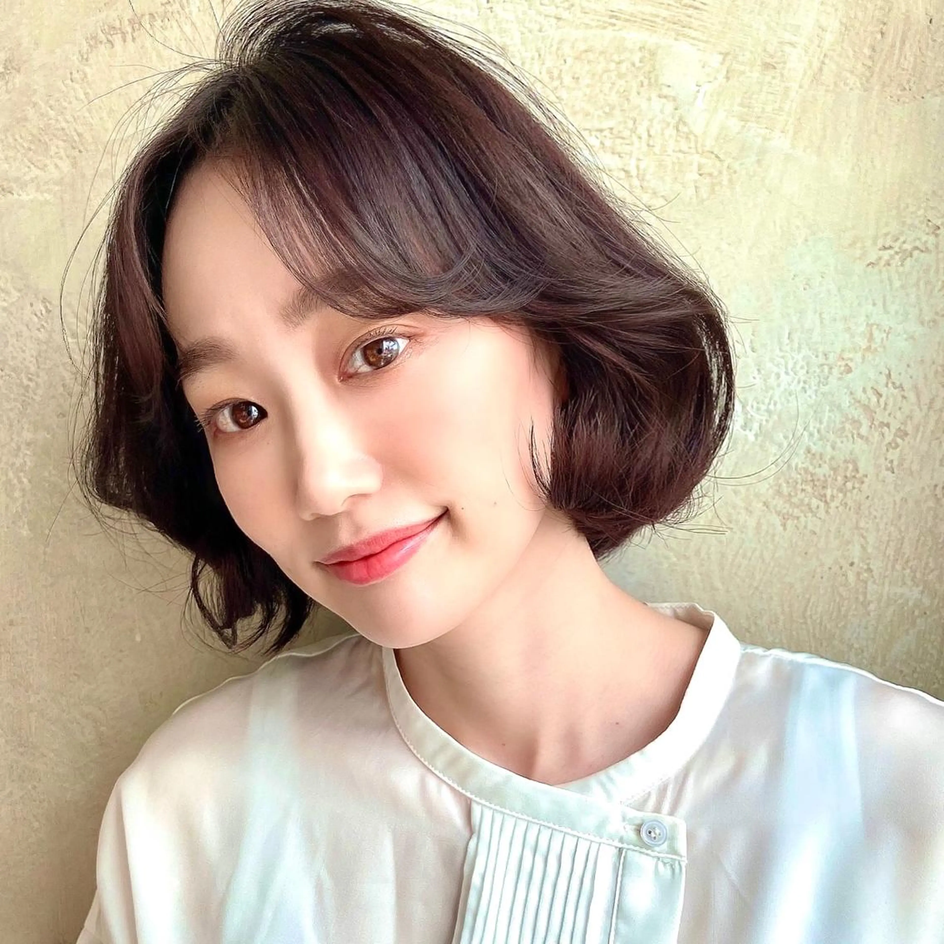 ミディアム カラー パーマ ヘアアレンジ ボブ 顔周りカット かきあげバング 韓国風ヘア 似合わせカット 🌈小顔似合わせ SHIHO🌈のヘアスタイル