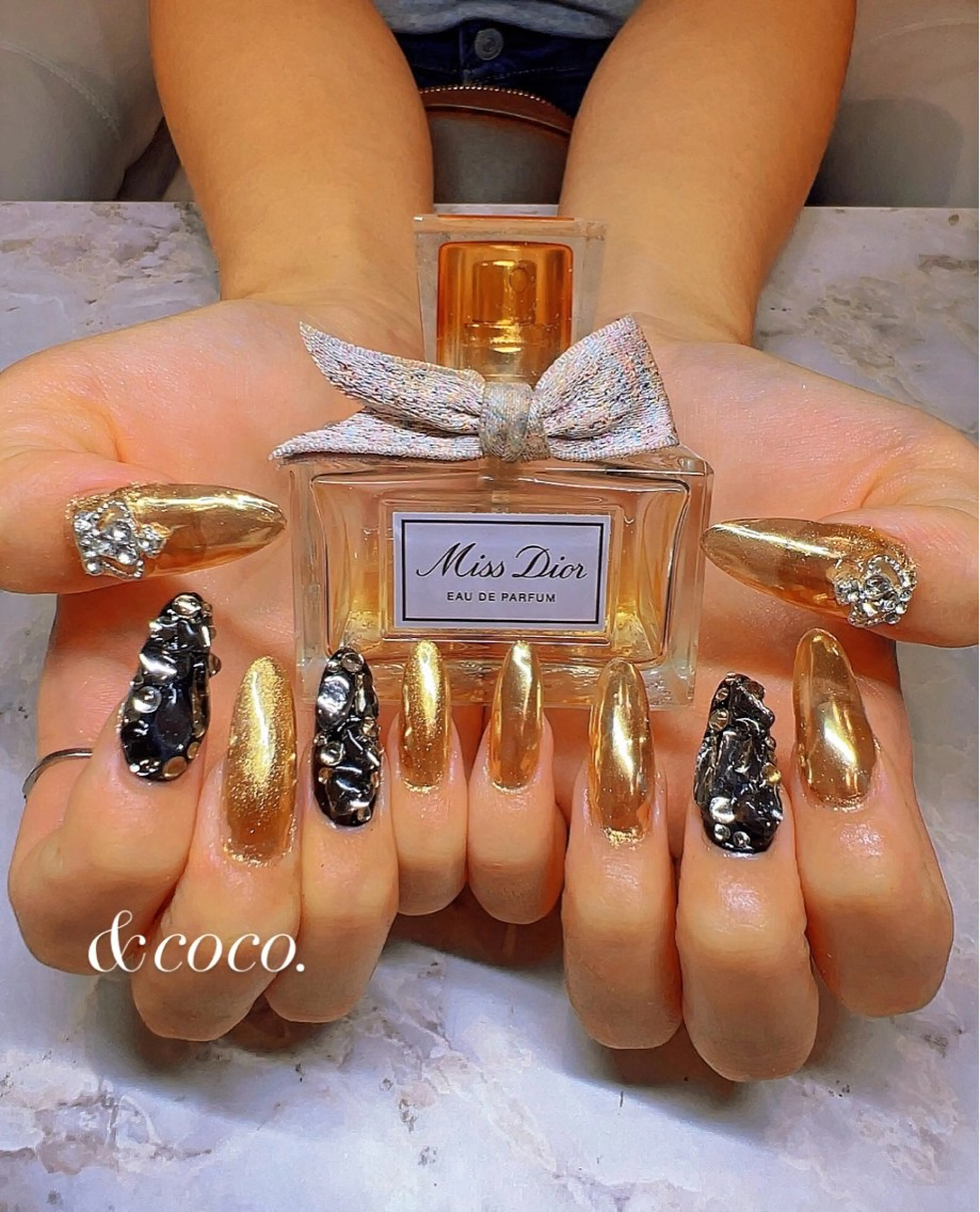 ネイル 成人式 長さ出し ミラーネイル ＆ coco.のネイルデザイン